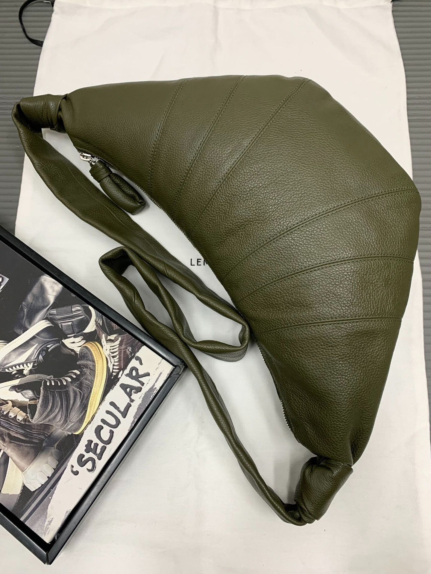 Lemaire Lemaire Green Leather Croissant Shoulder Bag Size ONE SIZE - 3 Thumbnail