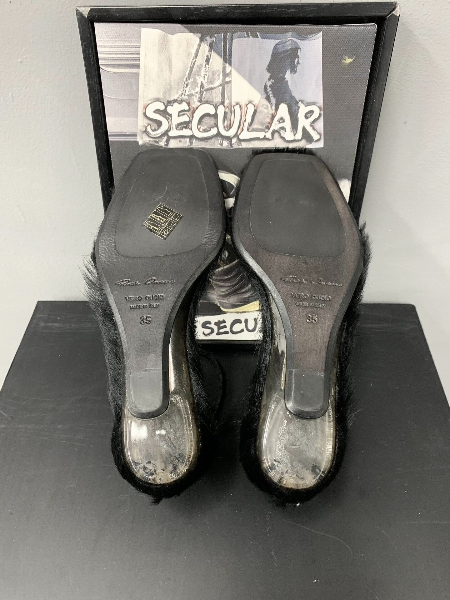 Rick Owens Rick Owens Black Fur High Heeled Sandals Size US 5 / IT 35 - 8 Thumbnail