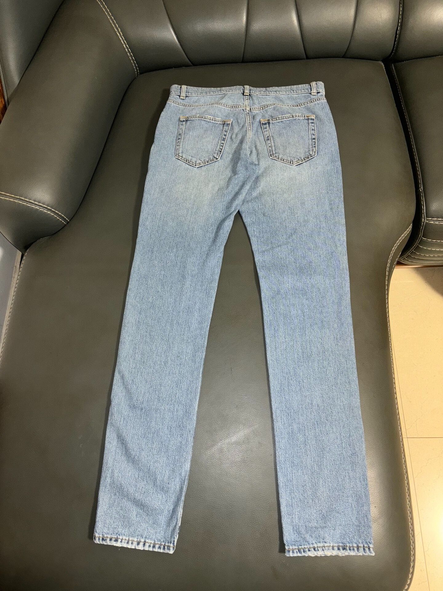 Saint Laurent Paris Saint Laurent Light Blue Ripped Jeans Size US 30 / EU 46 - 2 Thumbnail