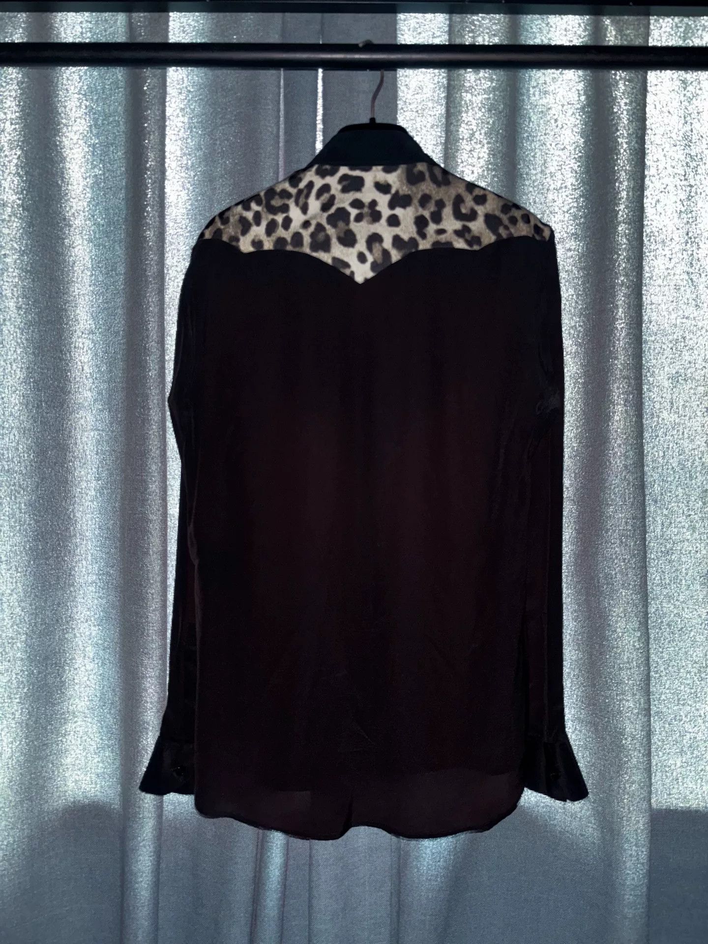 Saint Laurent Paris Saint Laurent Leopard Print Panel Shirt Size M / US 6-8 / IT 42-44 - 2 Thumbnail