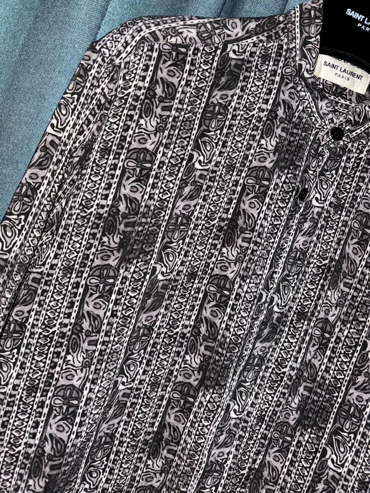 Saint Laurent Paris Saint Laurent Gypsy Print Silk Shirt Size M / US 6-8 / IT 42-44 - 3 Thumbnail