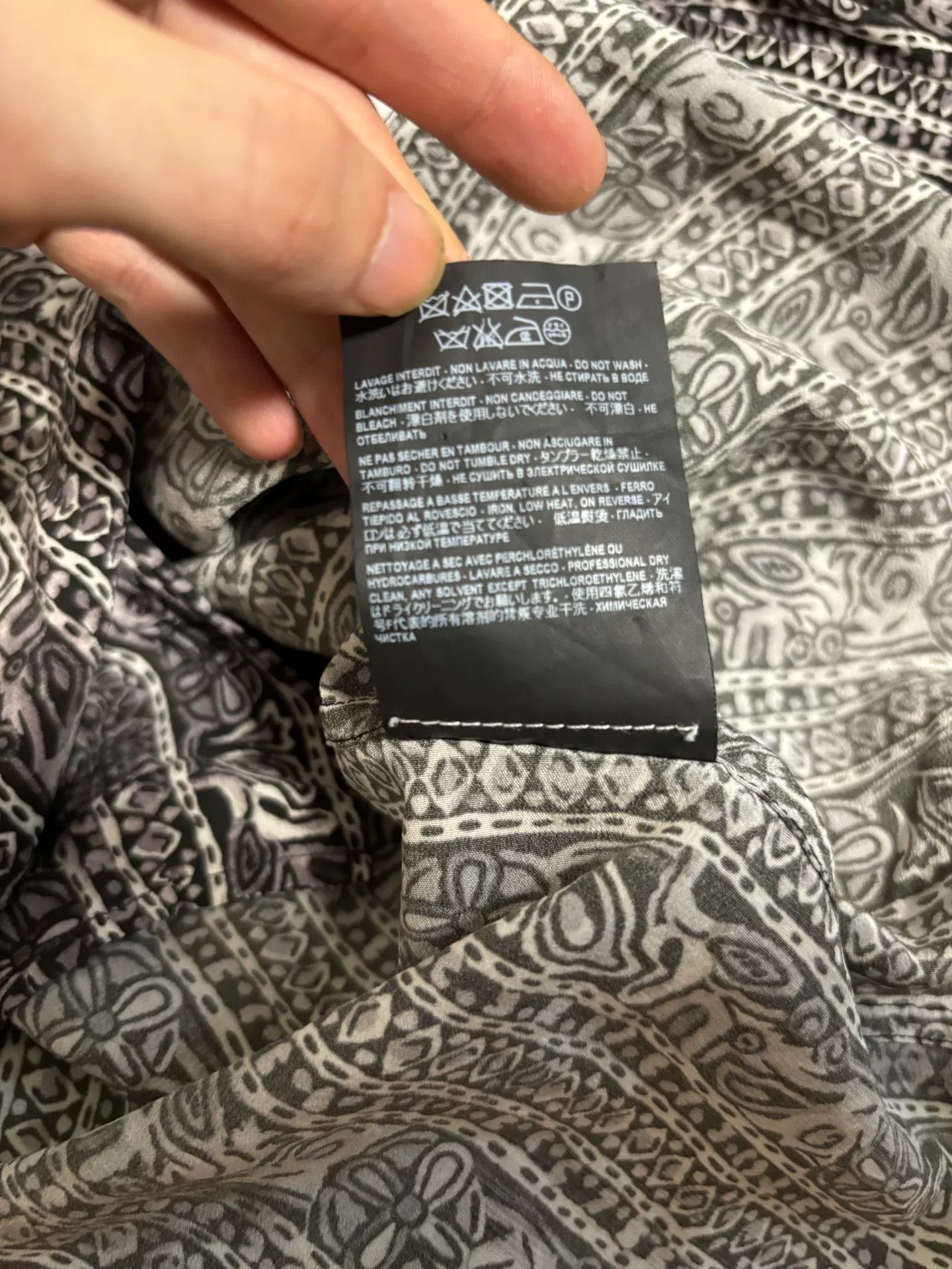 Saint Laurent Paris Saint Laurent Gypsy Print Silk Shirt Size M / US 6-8 / IT 42-44 - 9 Thumbnail