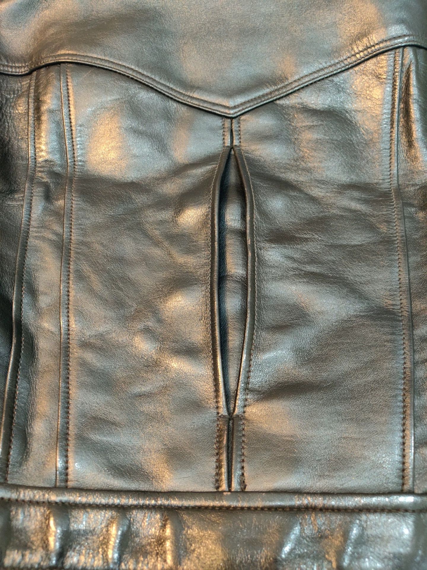 Freewheelers bootleggers 1930 leather jacket with skull design Size US M / EU 48-50 / 2 - 7 Thumbnail