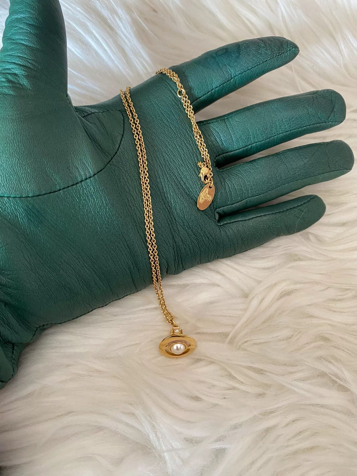 Vivienne Westwood Vivienne Westwood Small Pearl Pink Orb Necklace Size ONE SIZE - 6 Thumbnail