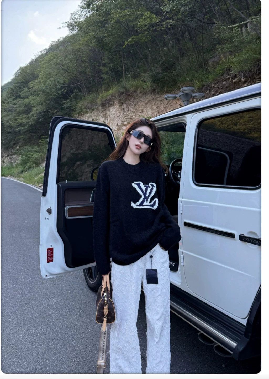 Louis Vuitton Louis Vuitton 2024 Teddy Sweater Black S Size US S / EU 44-46 / 1 - 7 Thumbnail