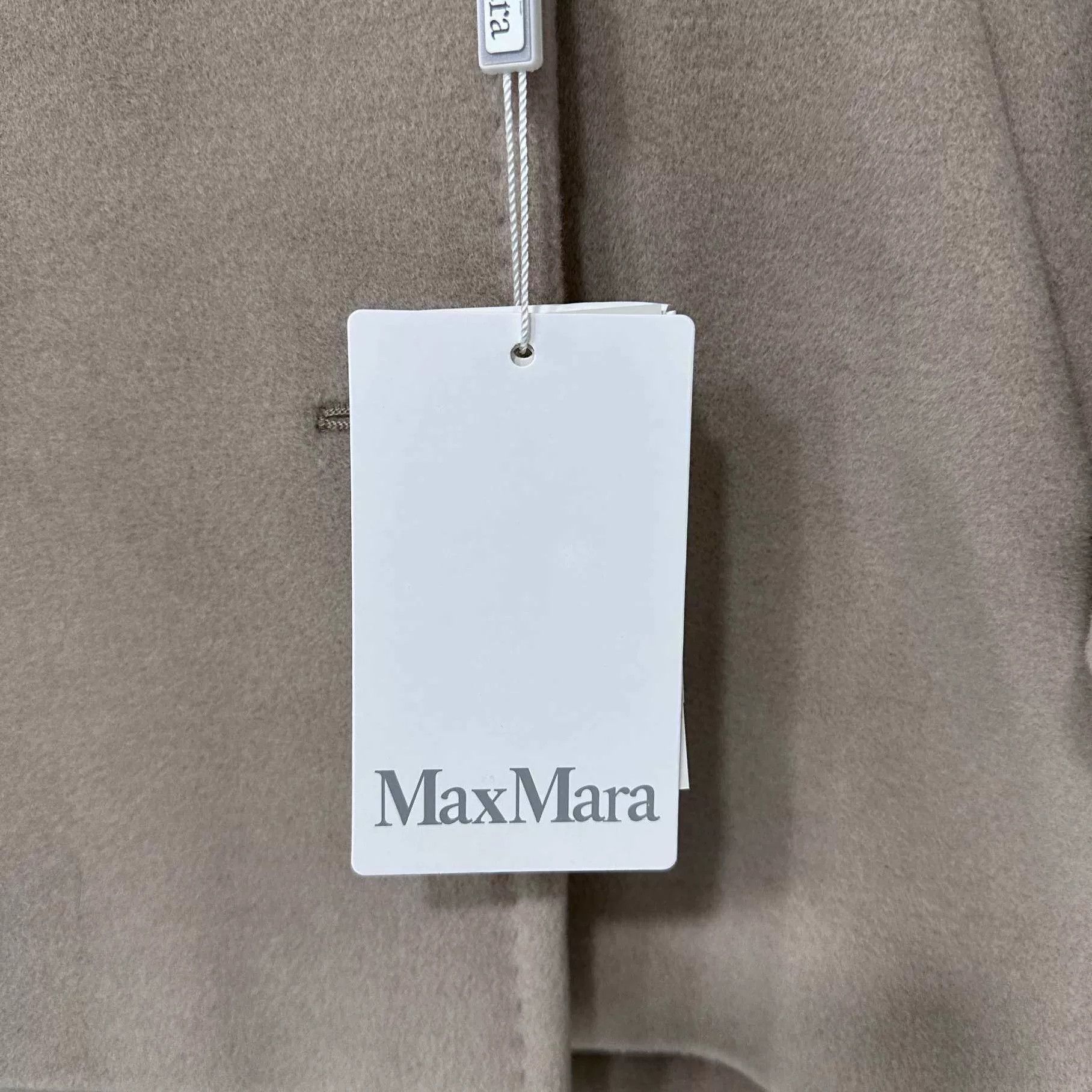 Max Mara beige short coat 101801 by MaxMara Size US S / EU 44-46 / 1 - 4 Thumbnail