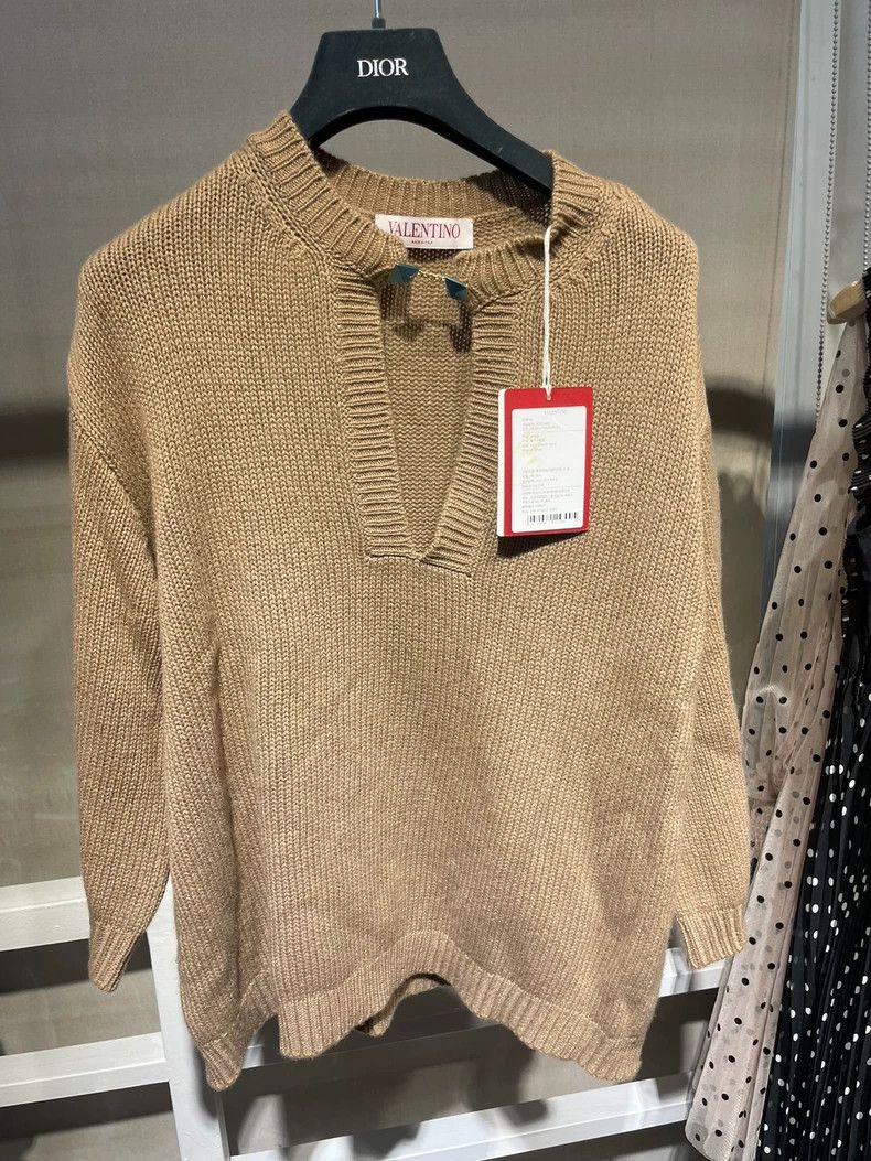 Valentino Valentino Women's Studded Long-Sleeve Sweater Size US S / EU 44-46 / 1 - 3 Thumbnail