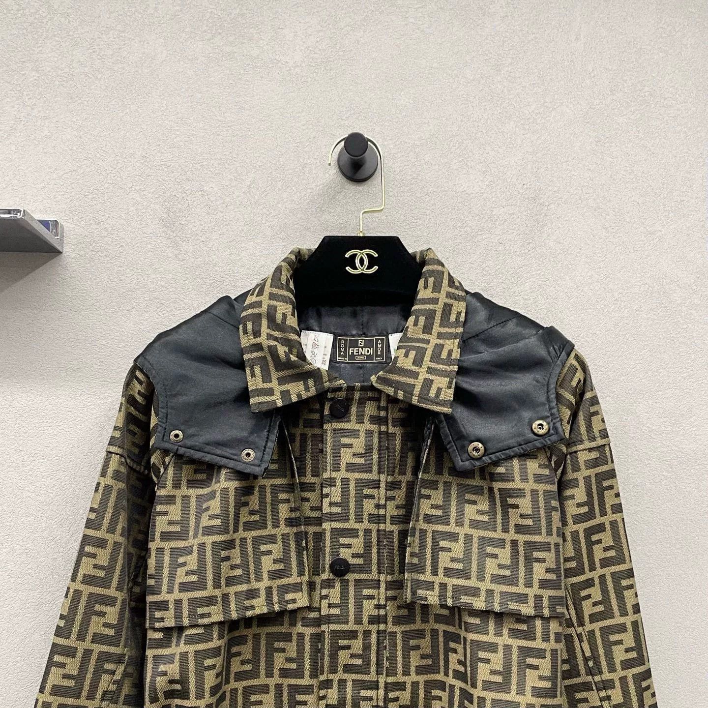 Fendi Fendi Size US M / EU 48-50 / 2 - 4 Thumbnail