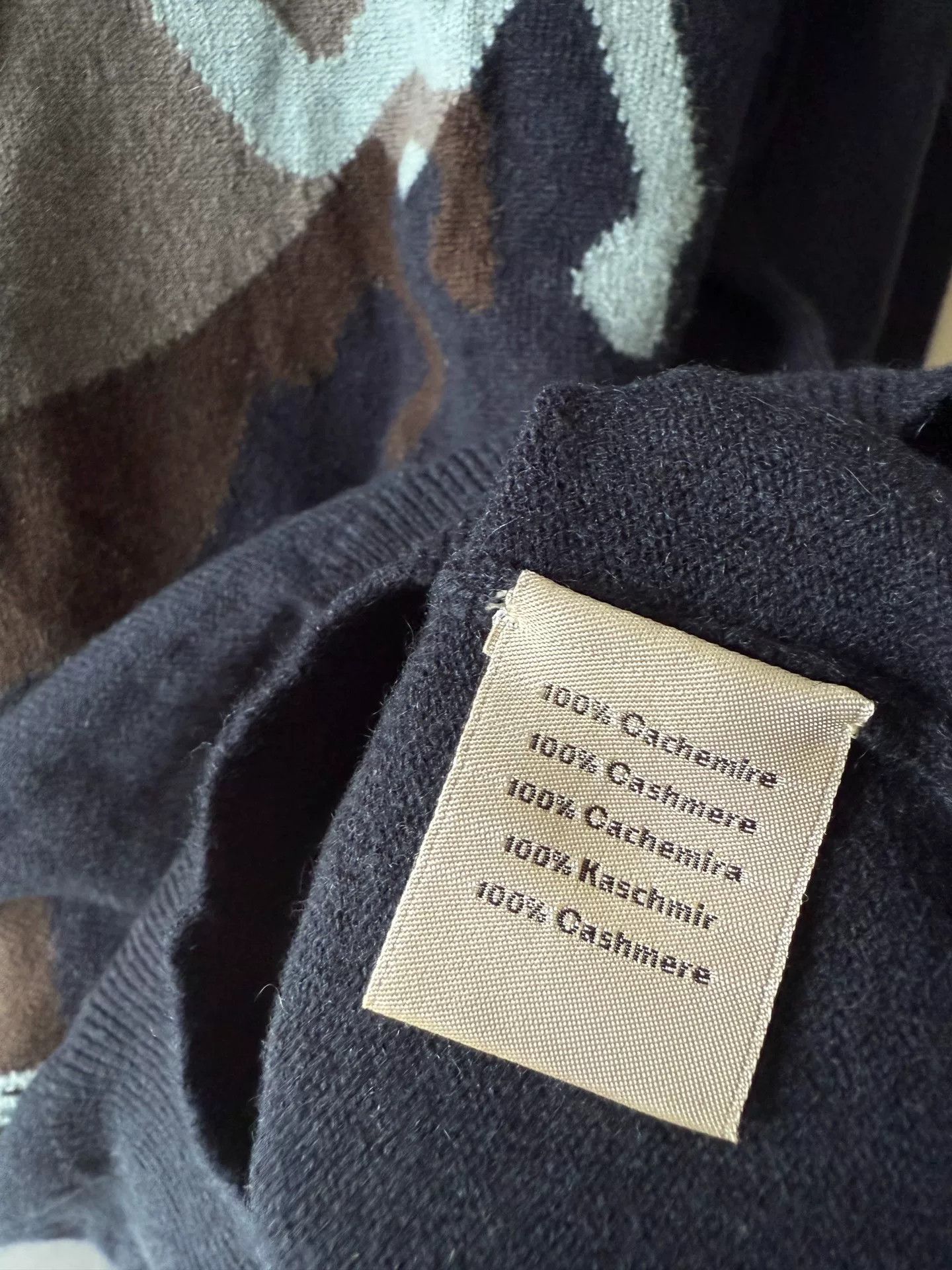 Hermes Hermes Men's Navy Cashmere Sweater Size US S / EU 44-46 / 1 - 7 Thumbnail