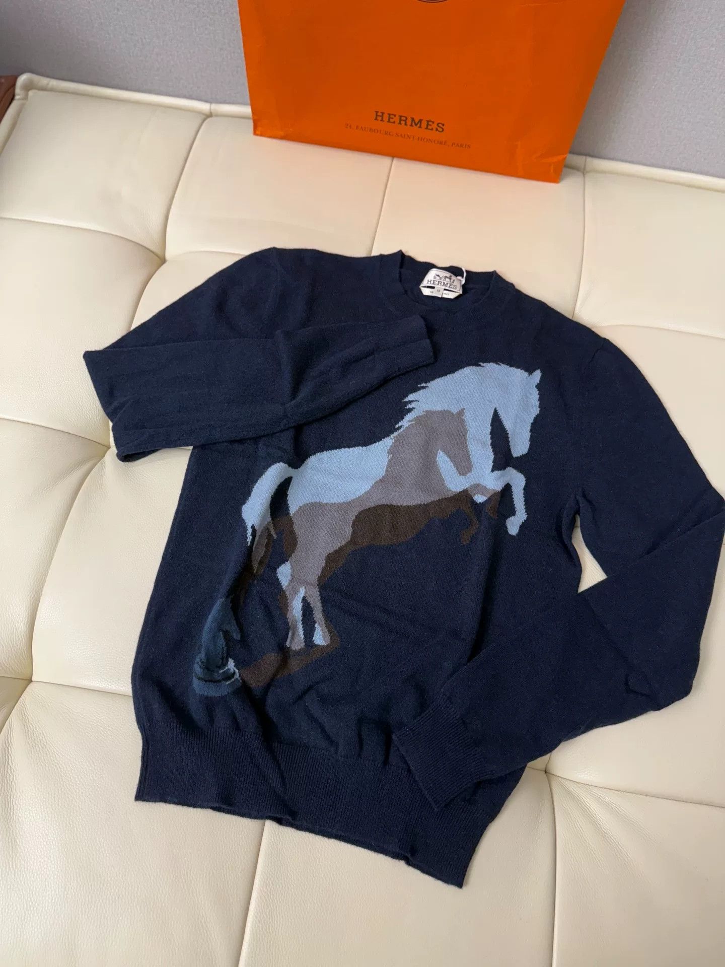 Hermes Hermes Men's Navy Cashmere Sweater Size US S / EU 44-46 / 1 - 2 Thumbnail