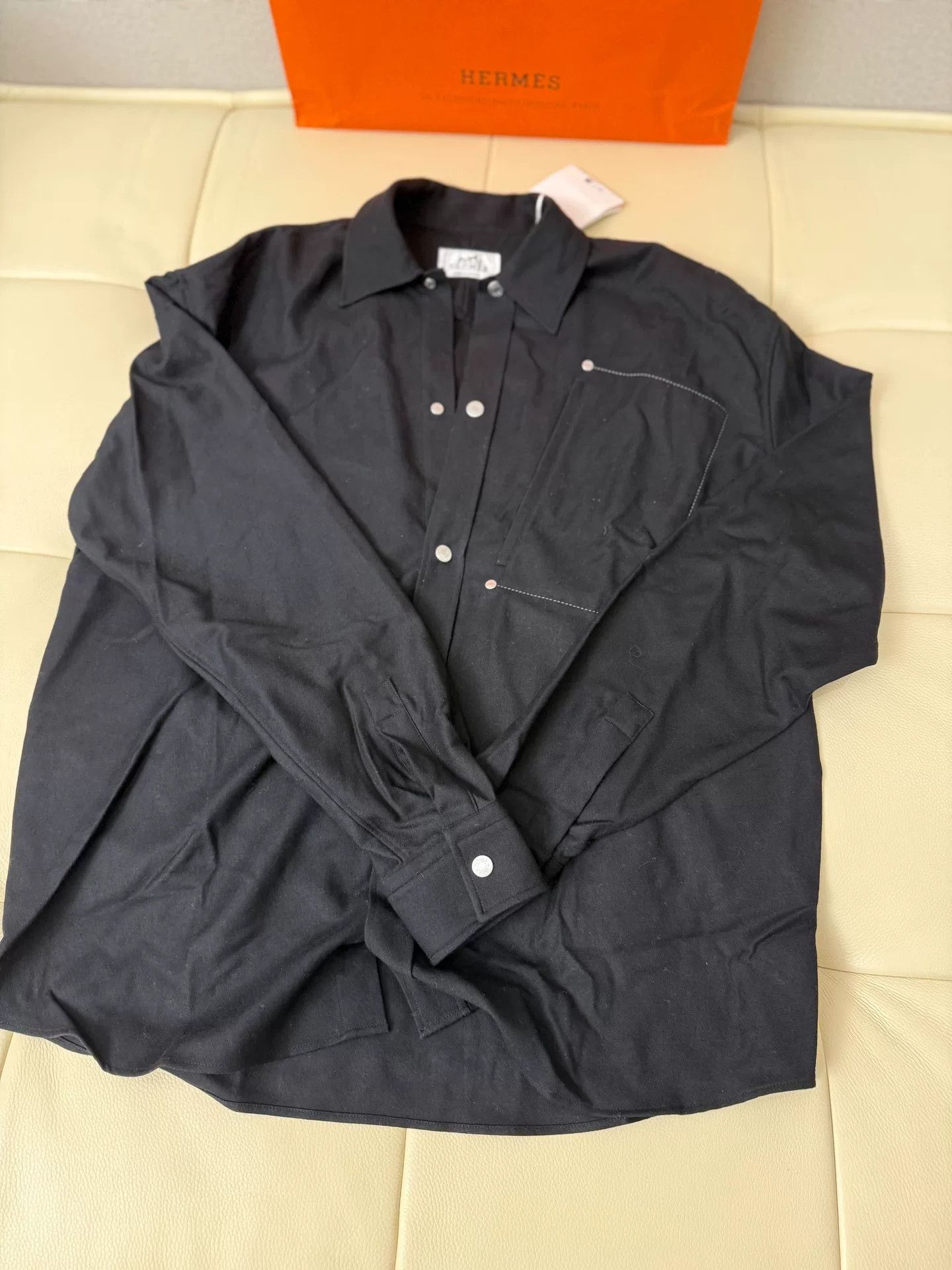 Hermes Hermes Black Wool Long-Sleeve Shirt Jacket Size US S / EU 44-46 / 1 - 3 Thumbnail