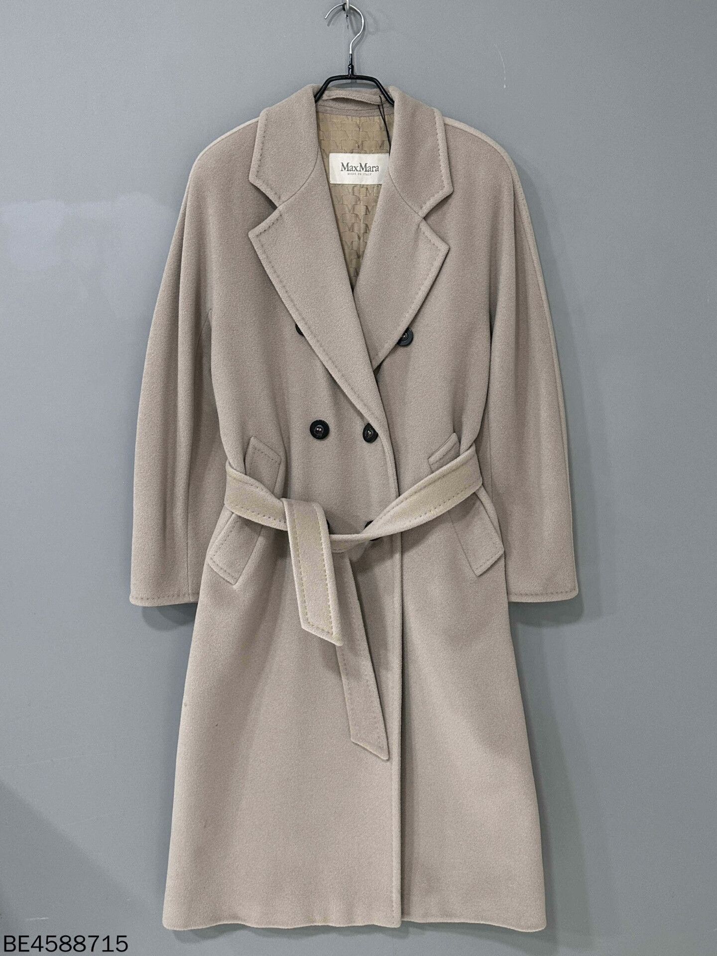 Max Mara beige double-breasted MaxMara coat Size US S / EU 44-46 / 1 - 2 Thumbnail