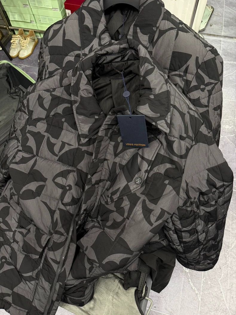 Louis Vuitton Louis Vuitton Irregular Print Down Jacket Size US XXL / EU 58 / 5 - 7 Thumbnail