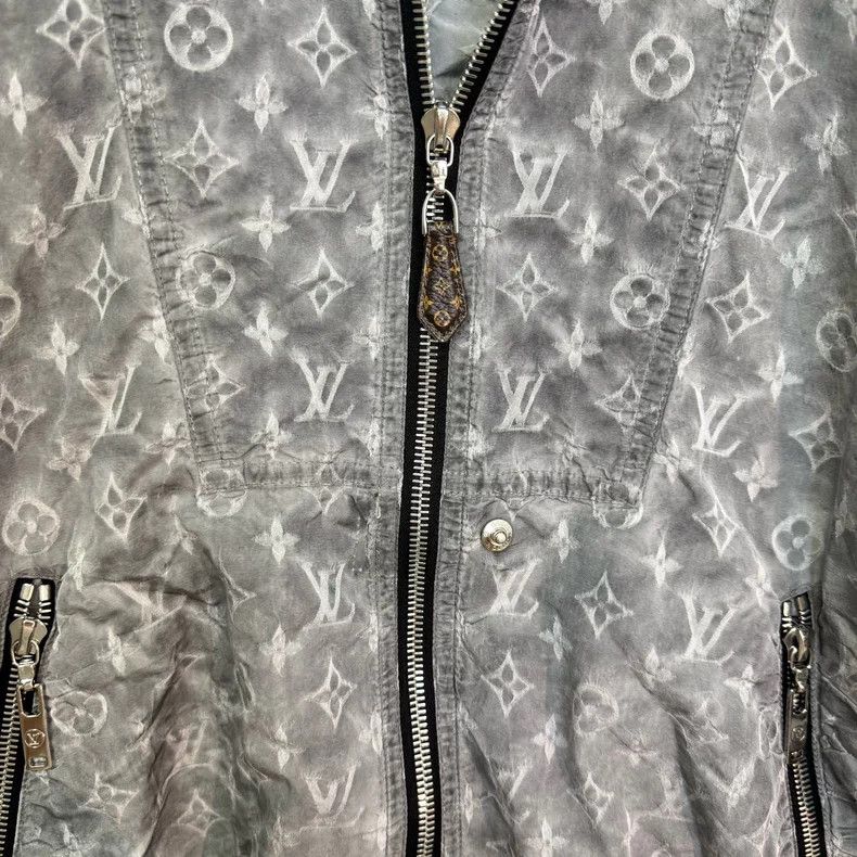Louis Vuitton Louis Vuitton Gray Distressed Print Jacket Size US XS / EU 42 / 0 - 4 Thumbnail