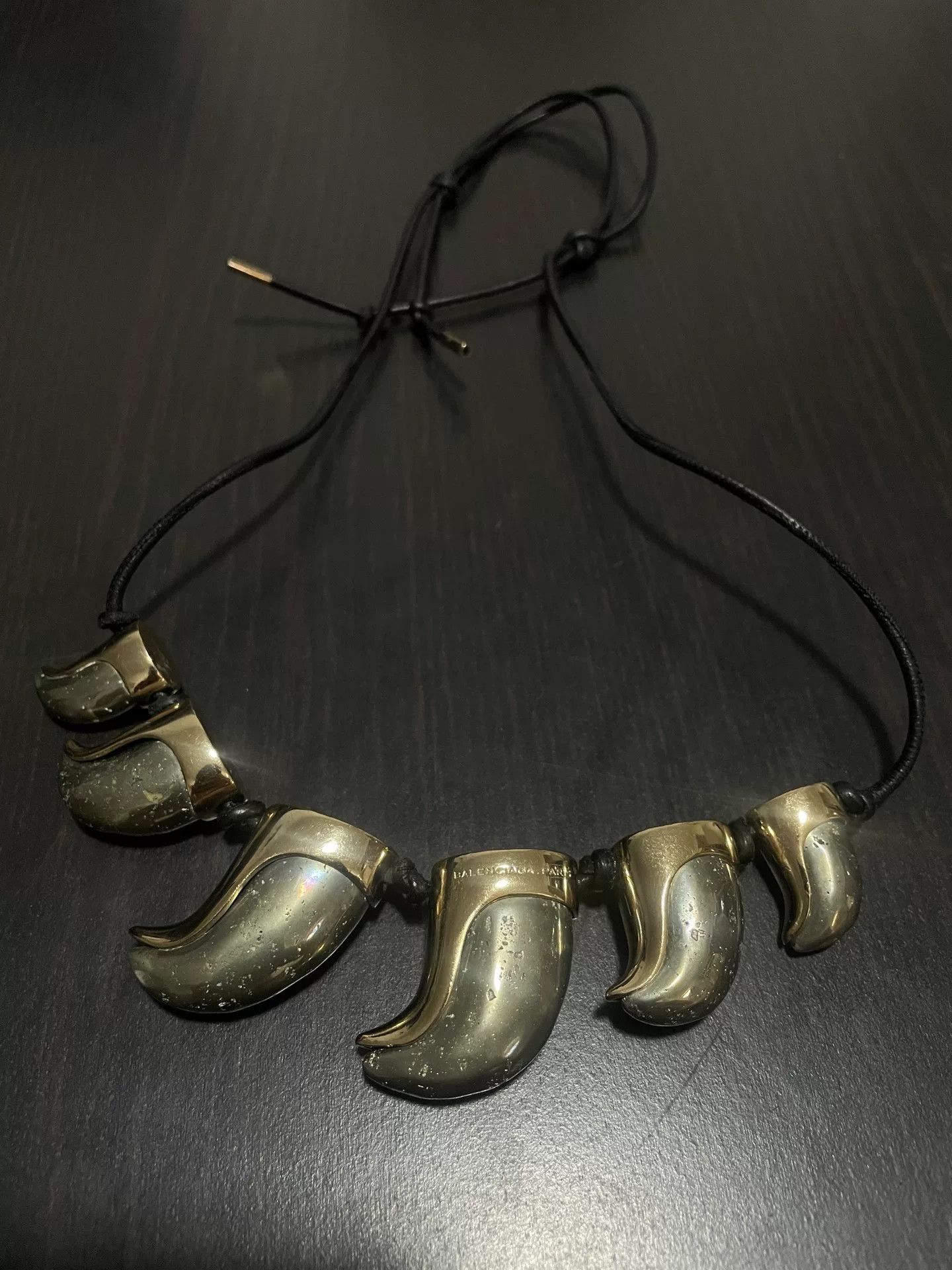 Balenciaga vintage balenciaga tribal tooth necklace Size ONE SIZE - 2 Thumbnail