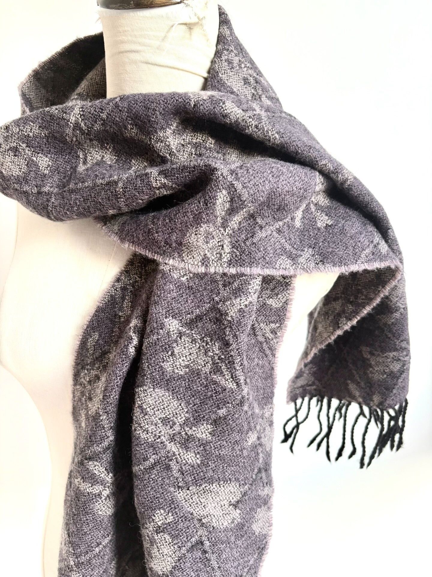 Vivienne Westwood vivienne westwood purple gray skull saturn scarf Size ONE SIZE - 2 Thumbnail