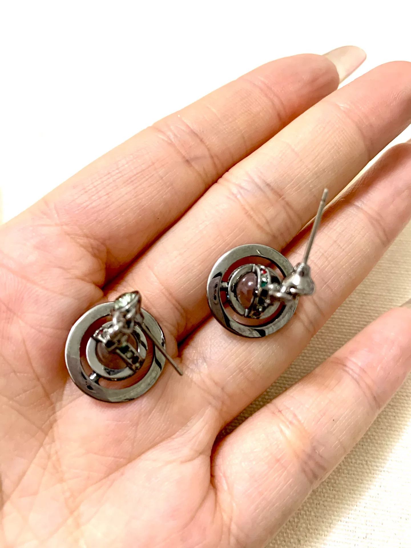 Vivienne Westwood vivienne westwood small black orb earrings Size ONE SIZE - 5 Thumbnail