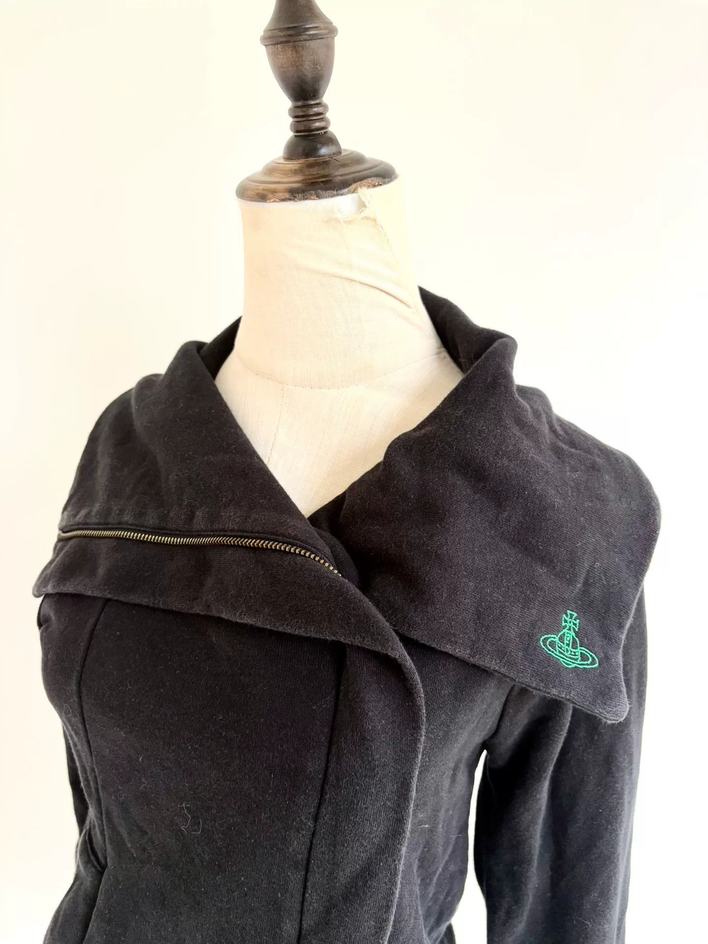 Vivienne Westwood vivienne westwood black distressed hoodie jacket Size M / US 6-8 / IT 42-44 - 2 Thumbnail