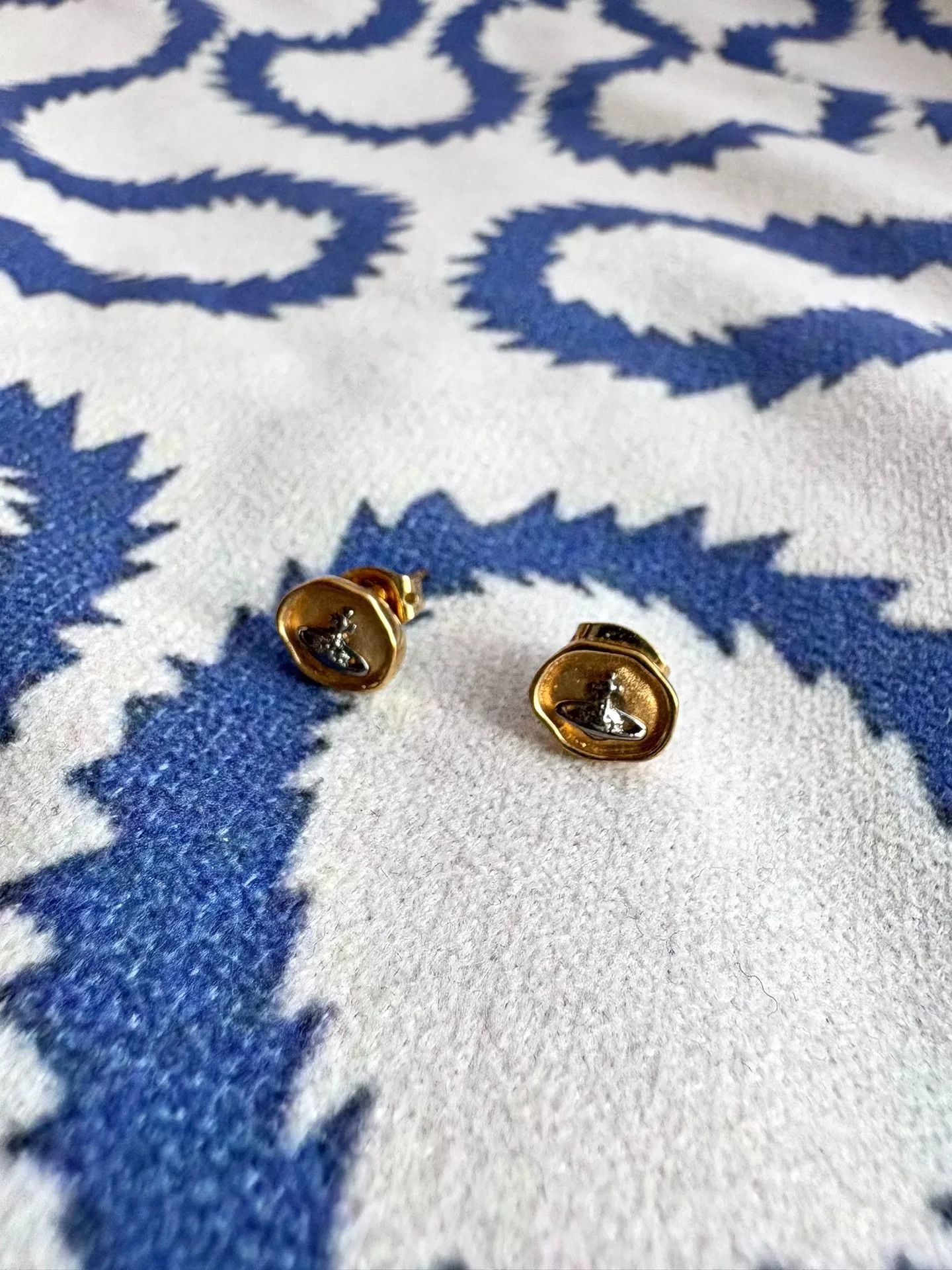 Vivienne Westwood vintage vivienne westwood gold saturn earrings Size ONE SIZE - 2 Thumbnail