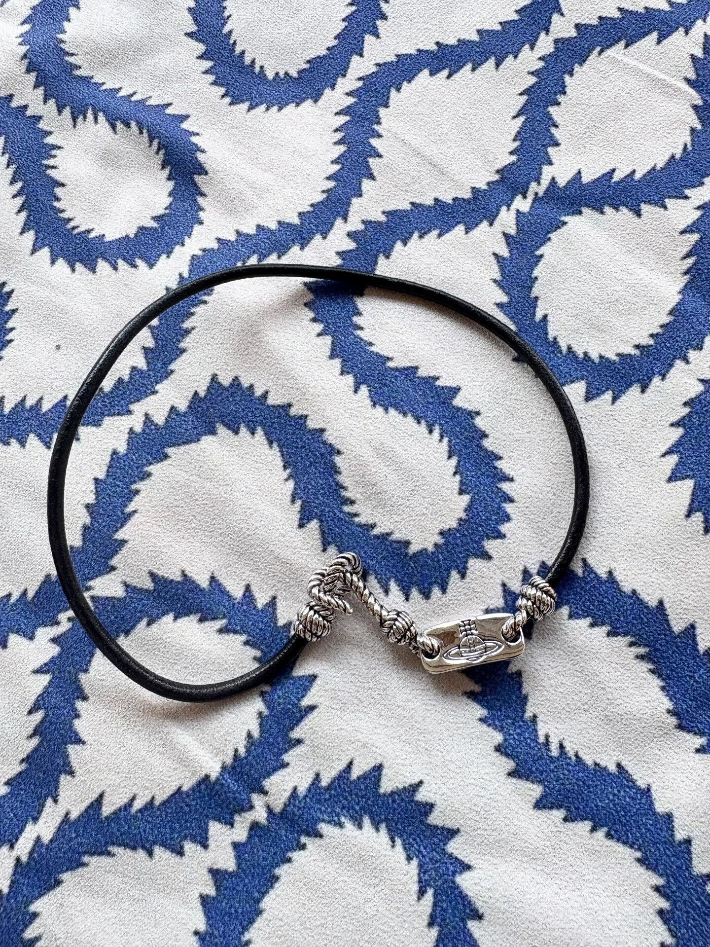 Vivienne Westwood vivienne westwood black choker with saturn badge Size ONE SIZE - 2 Thumbnail