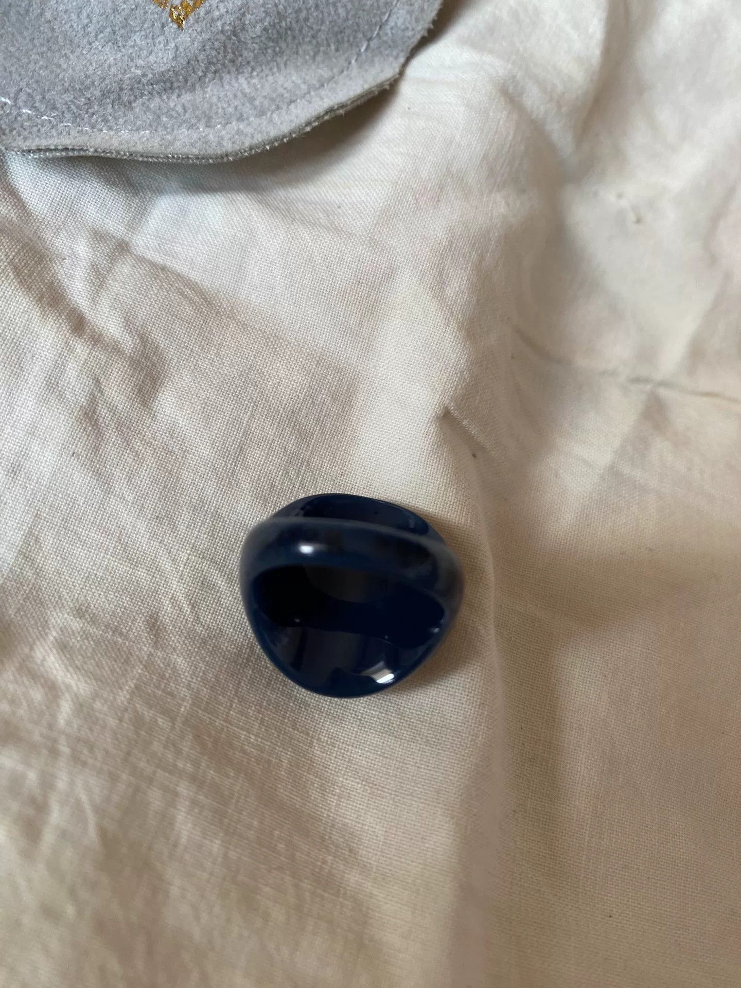 Vivienne Westwood vivienne westwood rare navy acrylic ring Size ONE SIZE - 7 Thumbnail
