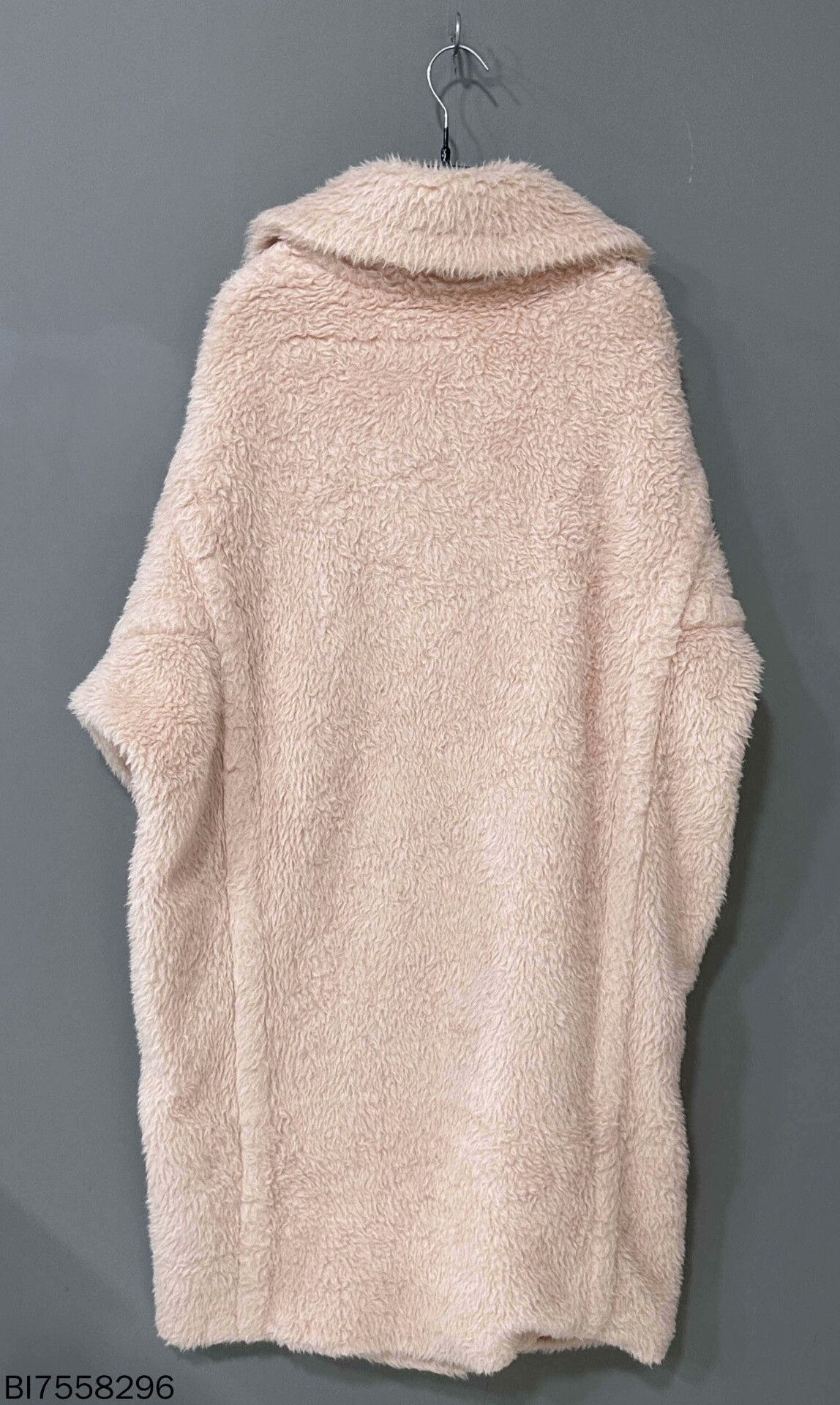Max Mara pink teddy coat by MaxMara Size US S / EU 44-46 / 1 - 3 Thumbnail