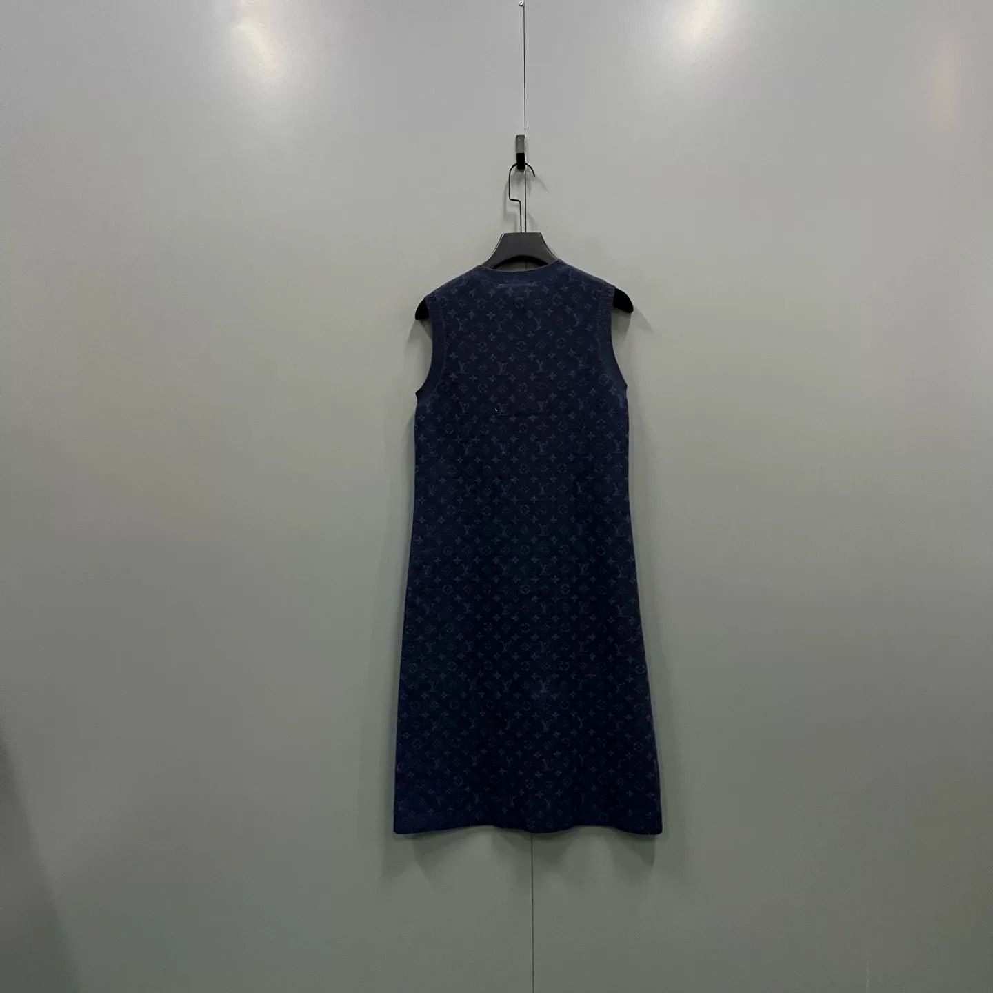 Louis Vuitton Louis Vuitton Monogram Sleeveless Dress Size US L / EU 52-54 / 3 - 2 Thumbnail