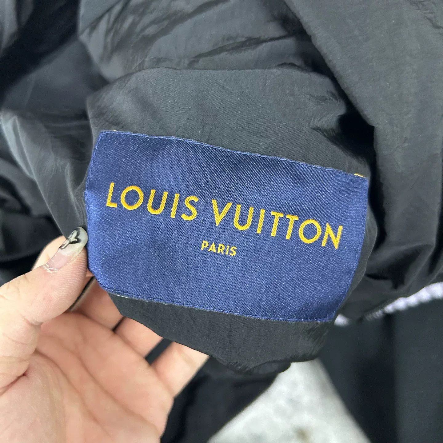 Louis Vuitton Louis Vuitton 2054 Rainbow Windbreaker Size US S / EU 44-46 / 1 - 5 Thumbnail