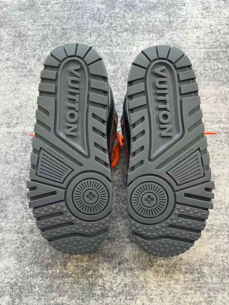 Louis Vuitton Louis Vuitton Black Orange Trainer Sneakers Size US 9.5 / EU 42-43 - 6 Thumbnail