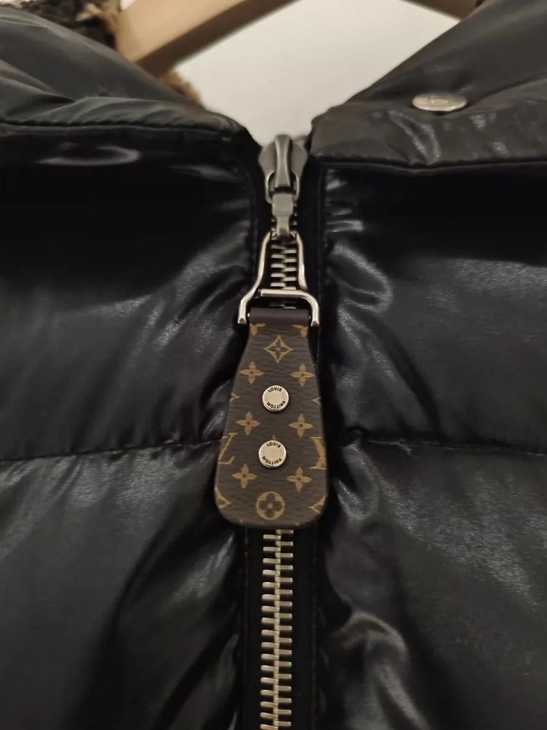 Louis Vuitton LV Black Teddy Down Vest Size US XS / EU 42 / 0 - 3 Thumbnail