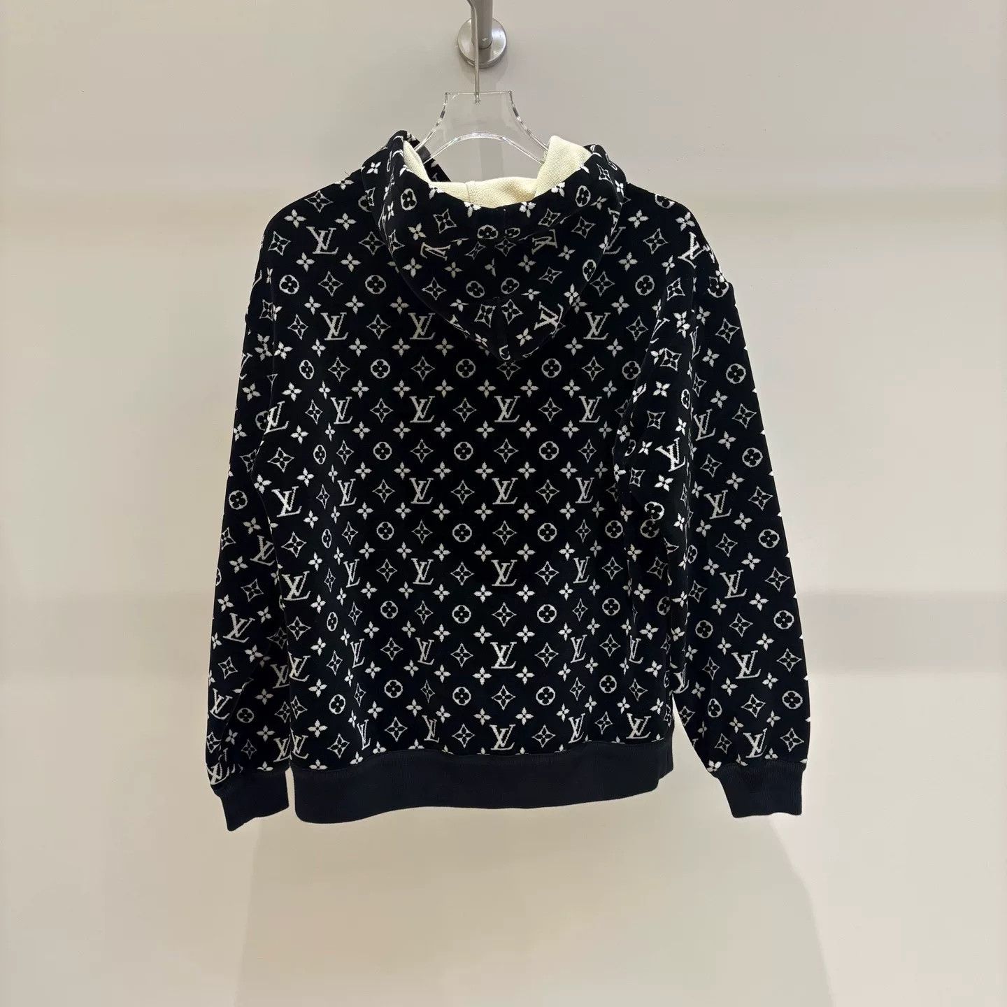 Louis Vuitton Louis Vuitton Monogram Velour Hoodie Size US XS / EU 42 / 0 - 2 Thumbnail
