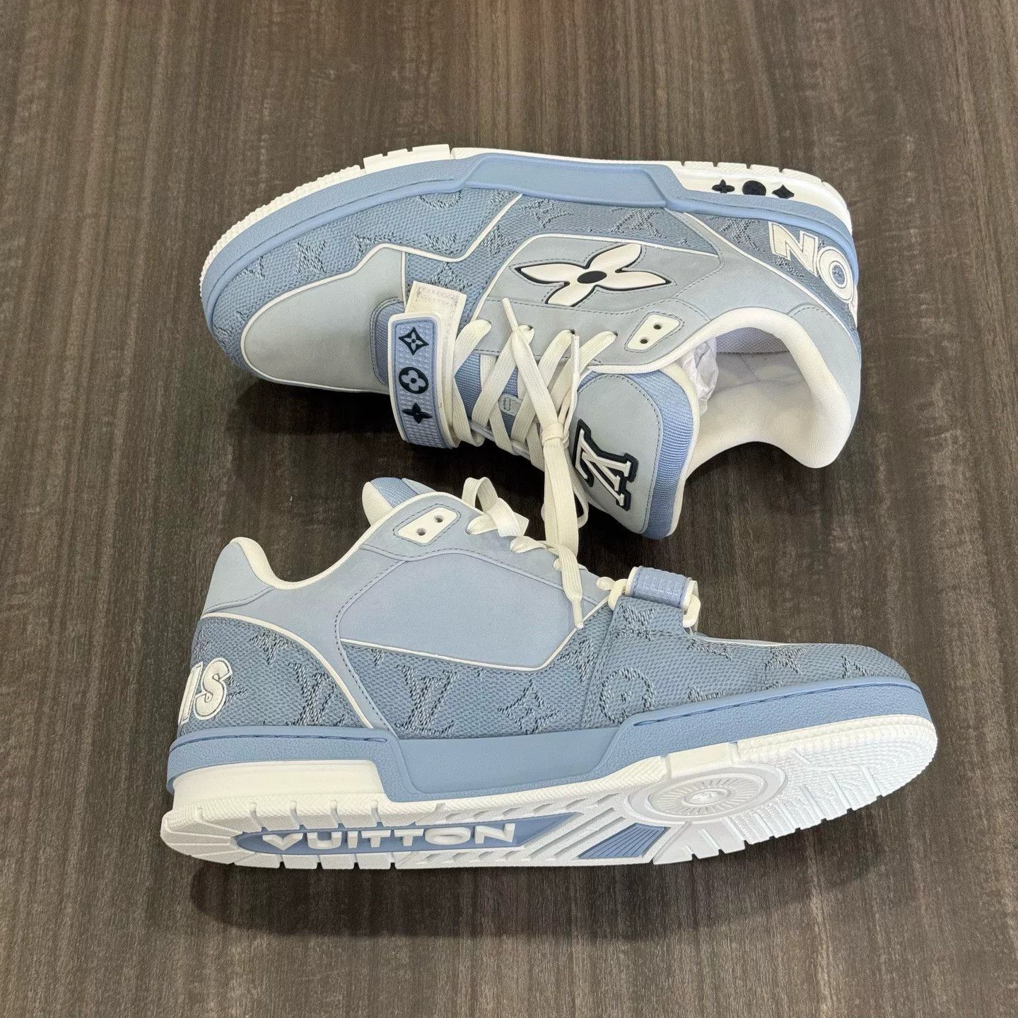 Louis Vuitton Louis Vuitton New Trainer Blue Sneakers Size US 10.5 / EU 43-44 - 3 Thumbnail