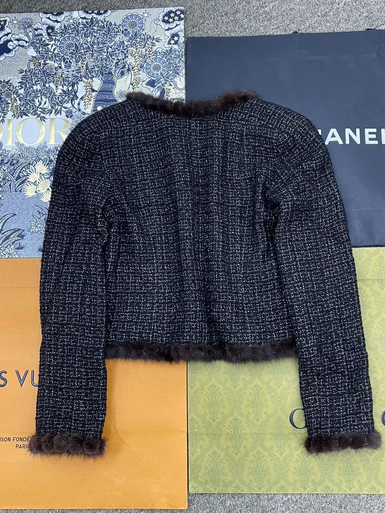 Chanel Chanel Classic Fur-Trim Tweed Jacket Size US S / EU 44-46 / 1 - 3 Thumbnail