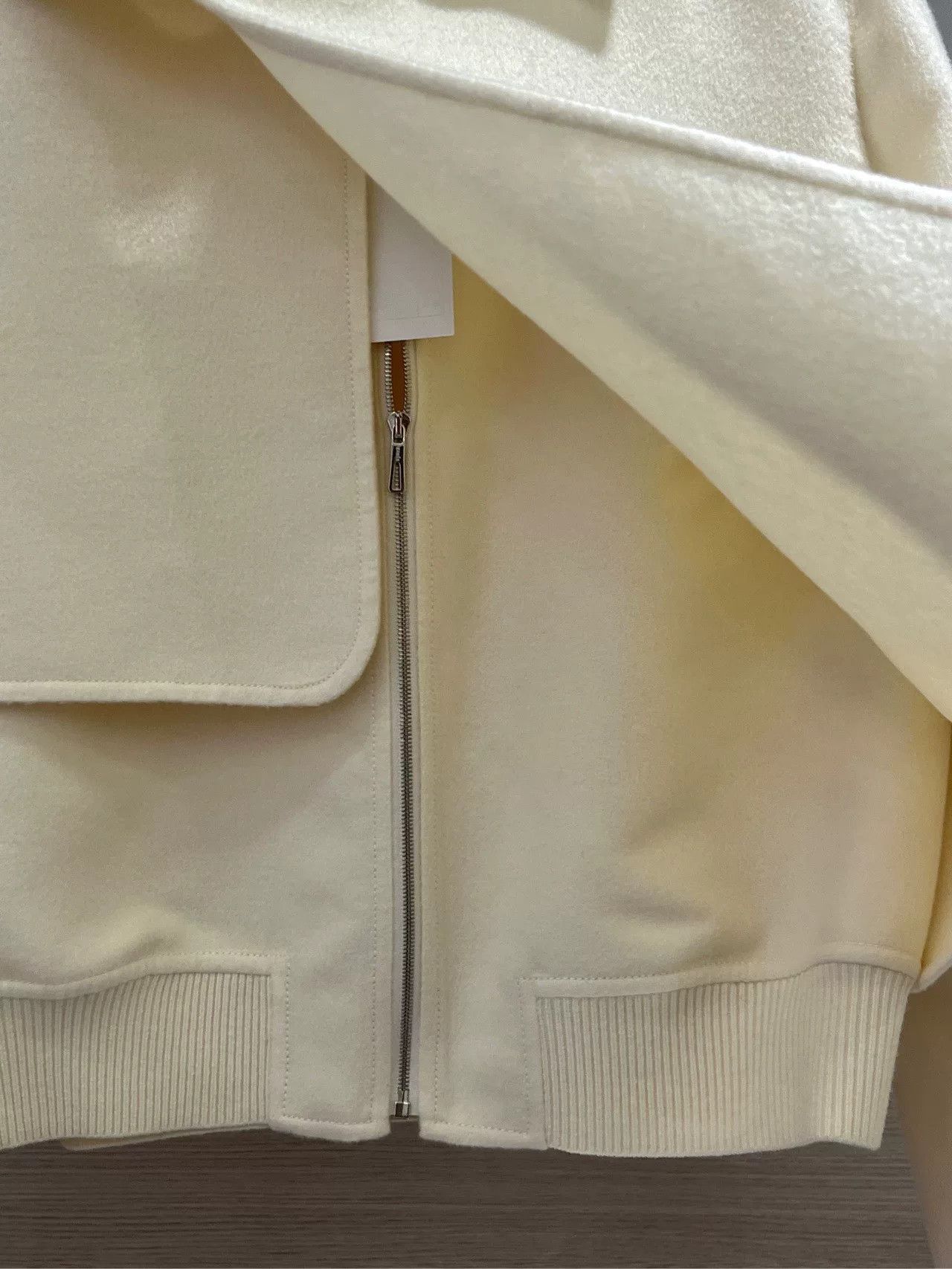 Hermes Hermes Cashmere Beige Casual Short Coat Size US S / EU 44-46 / 1 - 4 Thumbnail