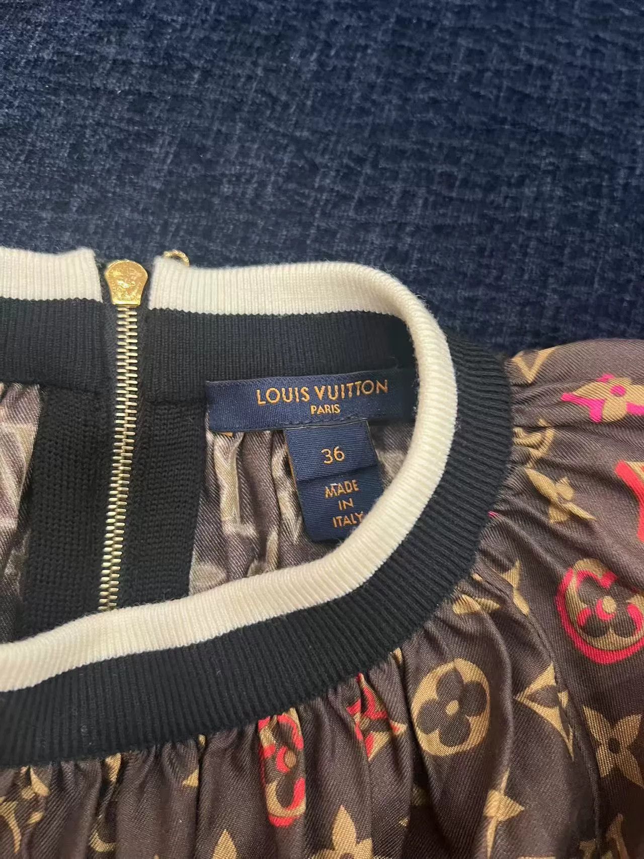 Louis Vuitton Louis Vuitton Monogram Silk Dress Size M / US 6-8 / IT 42-44 - 2 Thumbnail