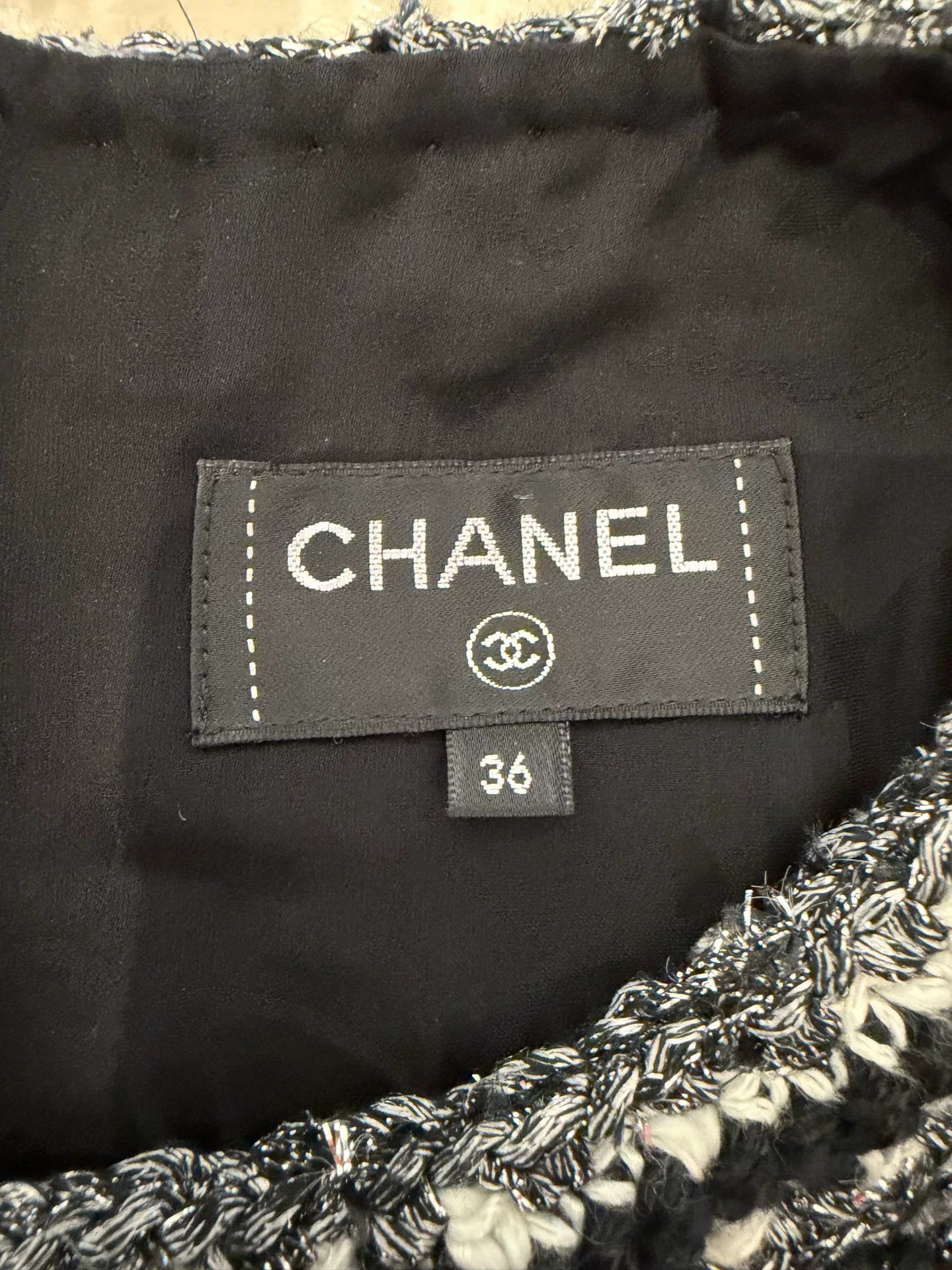 Chanel Chanel Tweed Houndstooth Wool Vest Size US S / EU 44-46 / 1 - 2 Thumbnail
