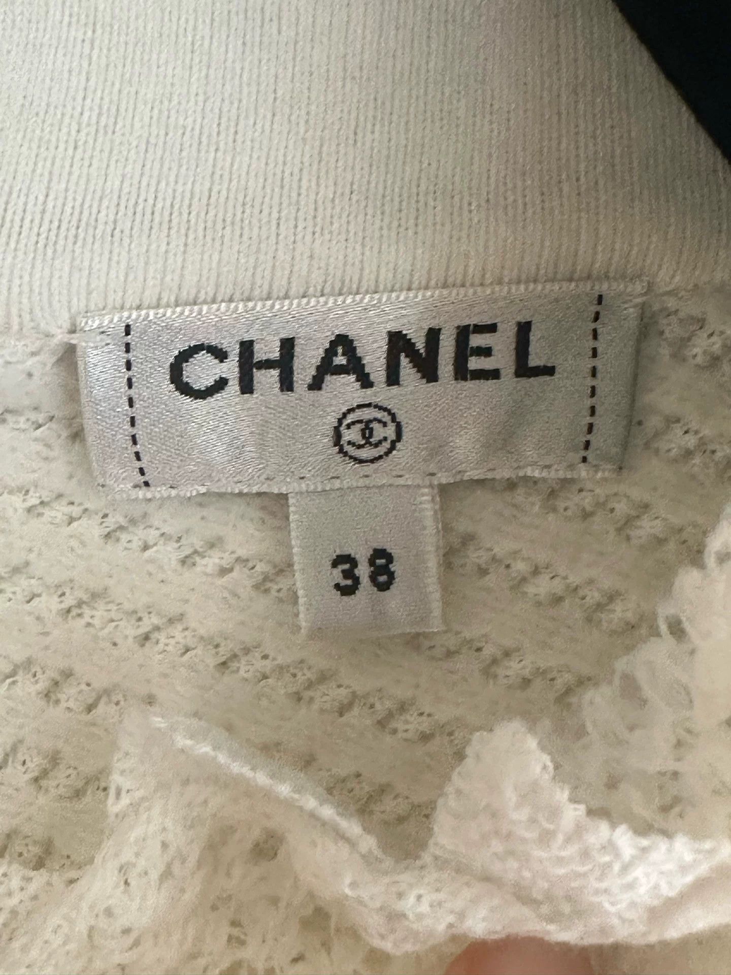 Chanel Chanel 20S White Ruffle Knit Top Size US M / EU 48-50 / 2 - 3 Thumbnail