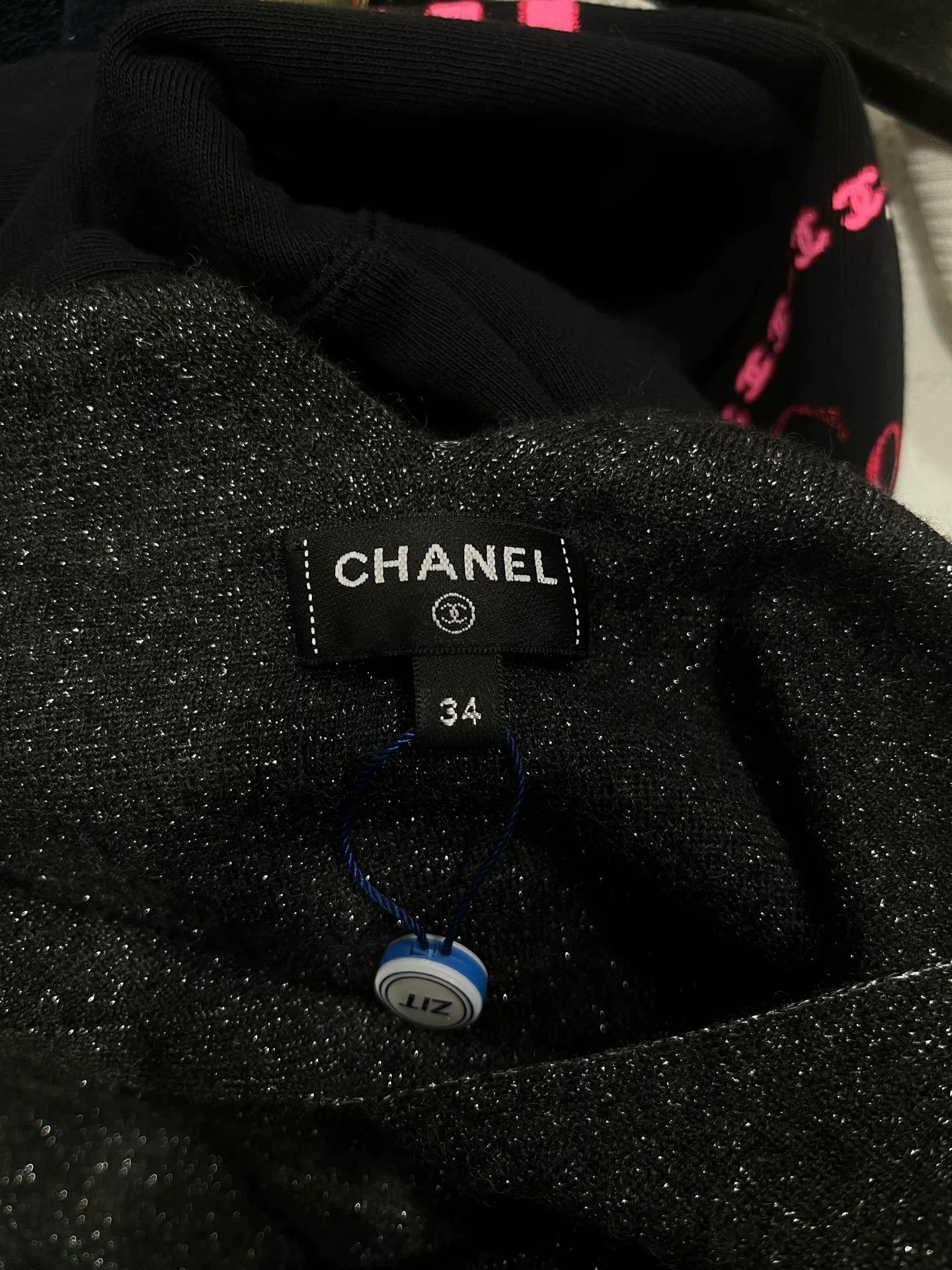 Chanel Chanel 23B Black Gray V-Neck Dress Size US XS / EU 42 / 0 - 3 Thumbnail