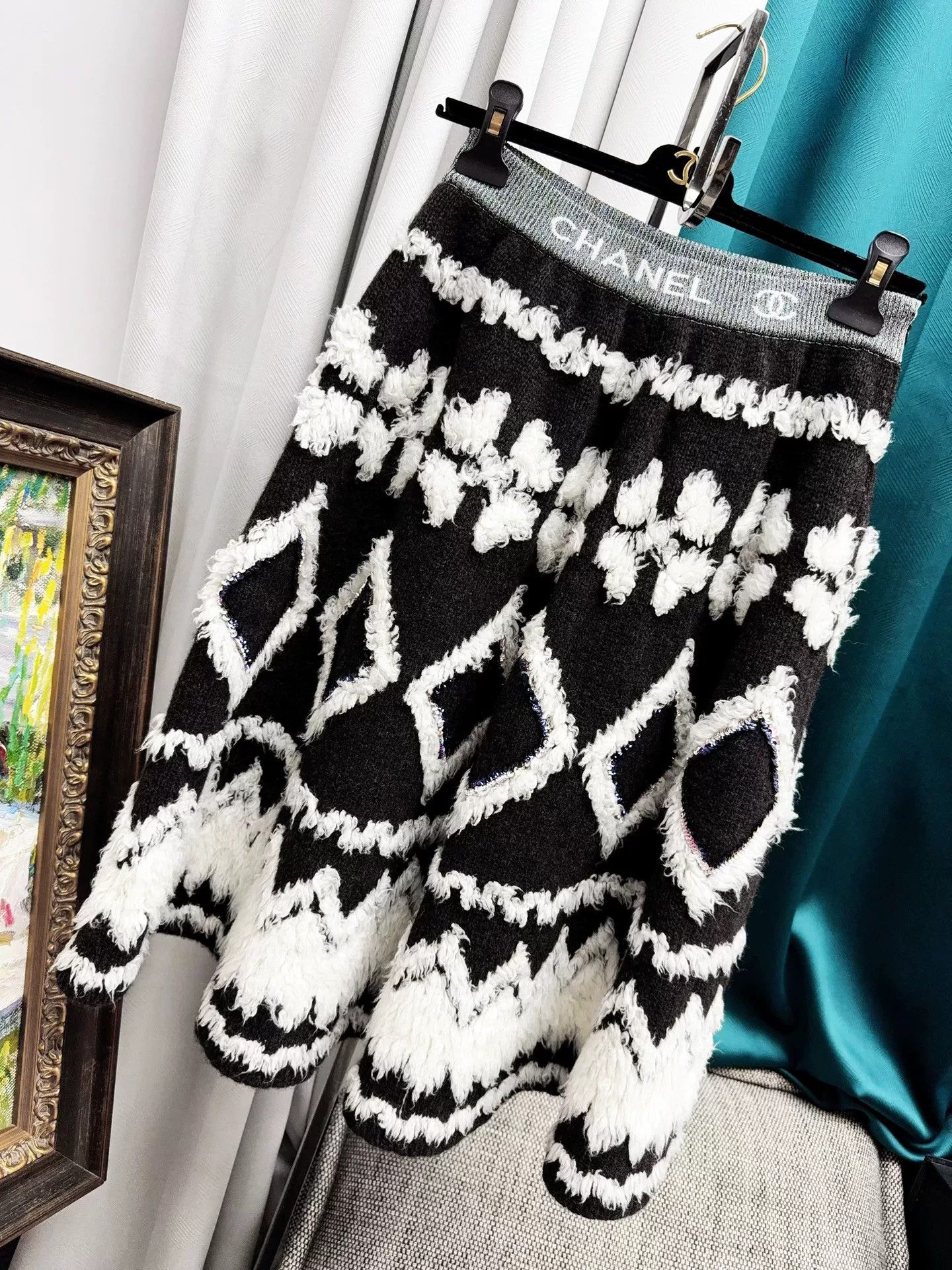 Chanel Chanel Black and White Knit Skirt Size 24" / US 00 / IT 34 - 9 Thumbnail