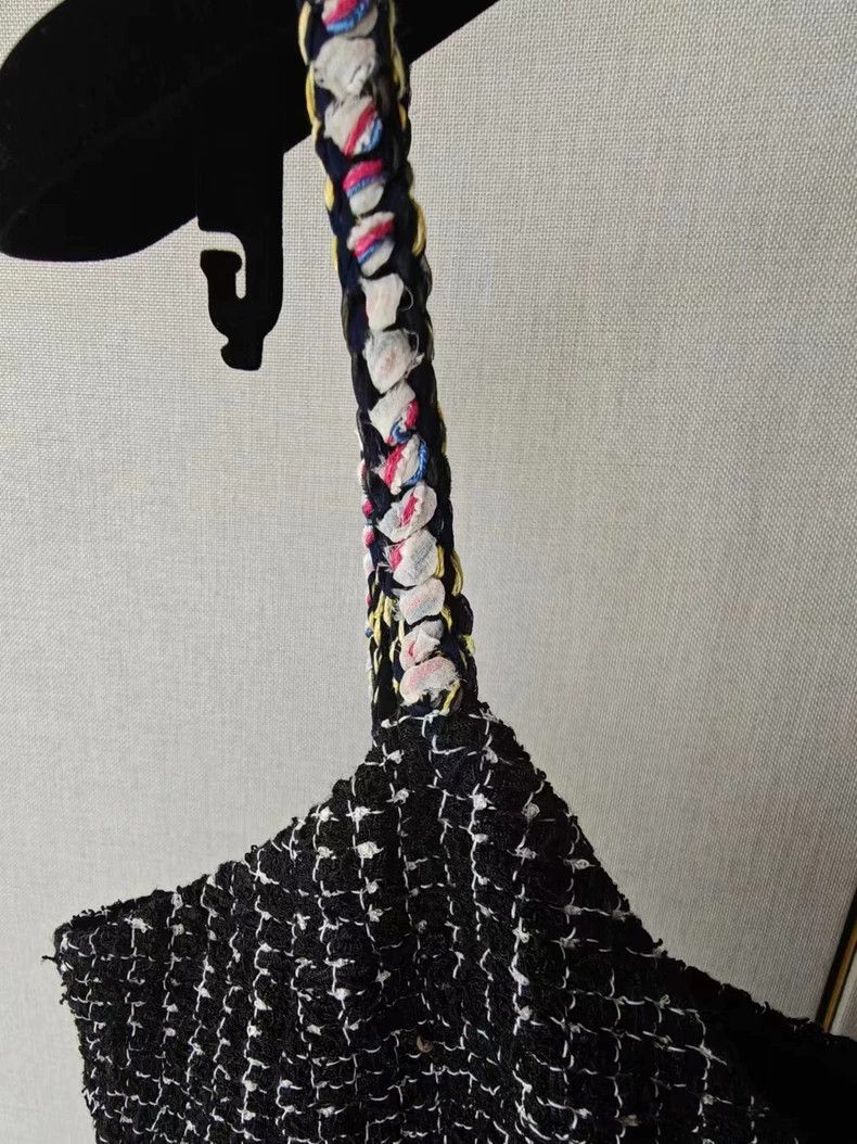 Chanel Chanel Tweed Sling Dress Size 38 Size US M / EU 48-50 / 2 - 3 Thumbnail