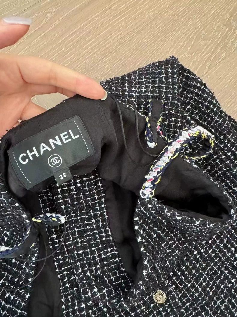 Chanel Chanel Tweed Sling Dress Size 38 Size US M / EU 48-50 / 2 - 5 Thumbnail