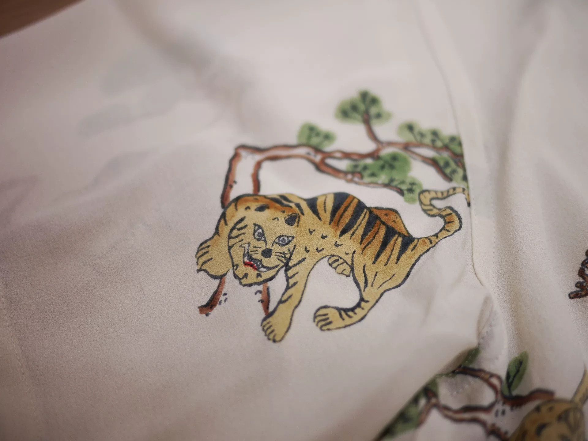 Visvim visvim copa silk shirt in white Size US S / EU 44-46 / 1 - 7 Thumbnail