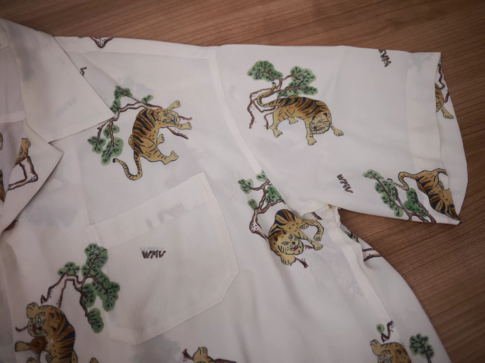 Visvim visvim copa silk shirt in white Size US S / EU 44-46 / 1 - 4 Thumbnail