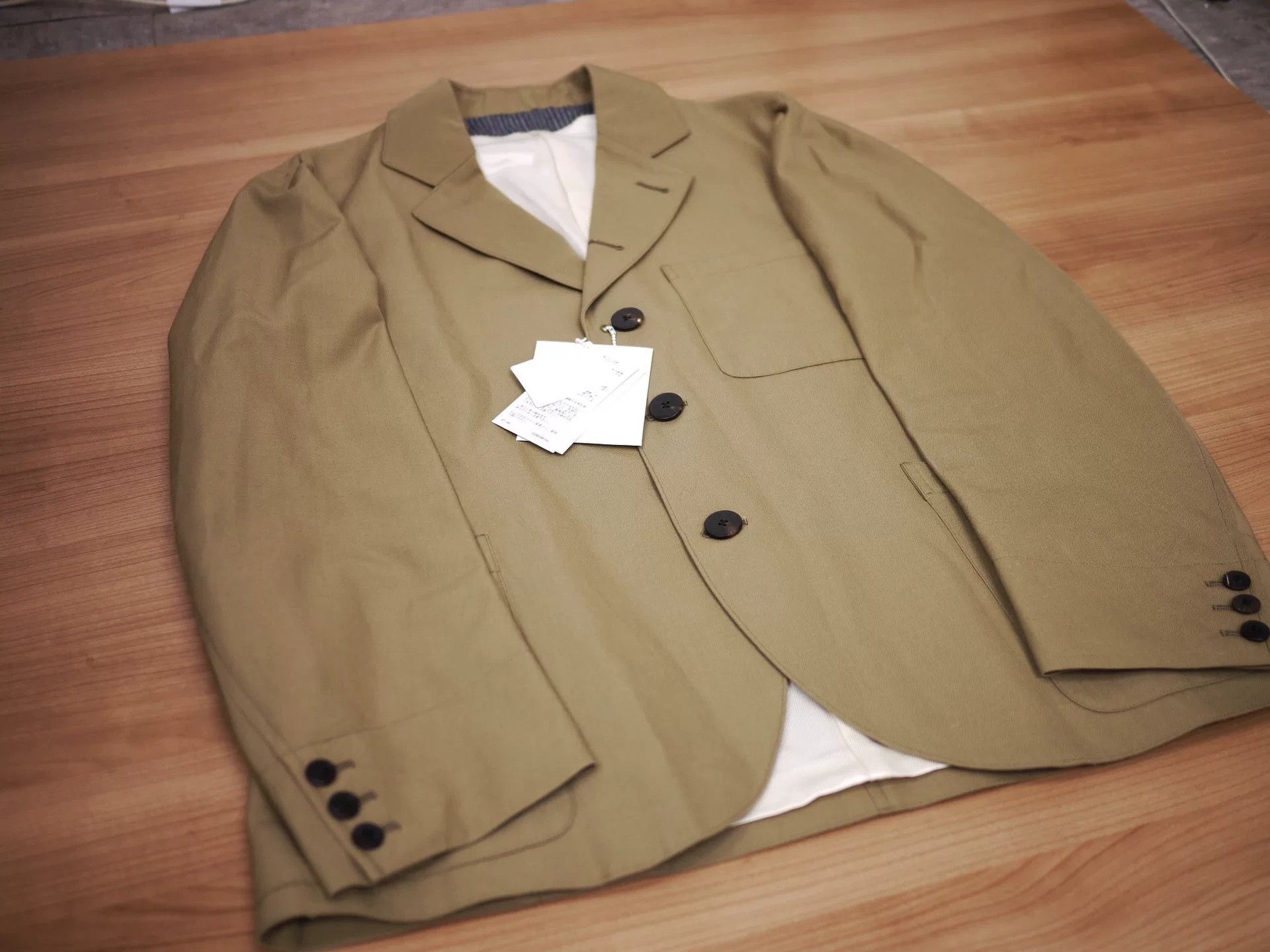 Visvim visvim kiva blazer size 3 beige Size M / US 6-8 / IT 42-44 - 2 Thumbnail