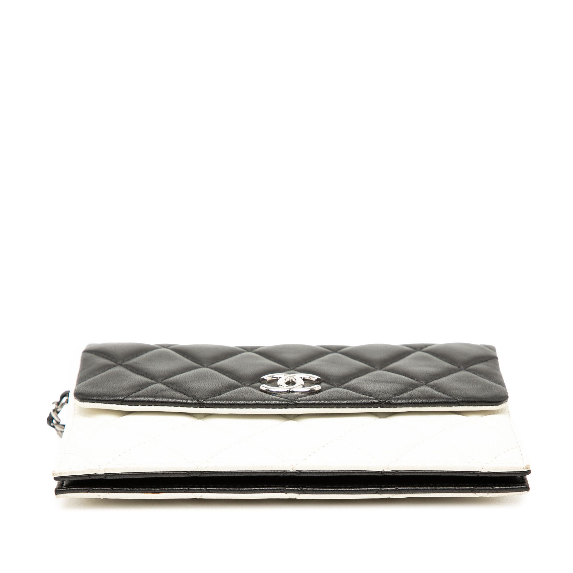 Chanel Chanel CC Bicolor Quilted Lambskin Double Sided Wallet on Chain Size ONE SIZE - 3 Thumbnail