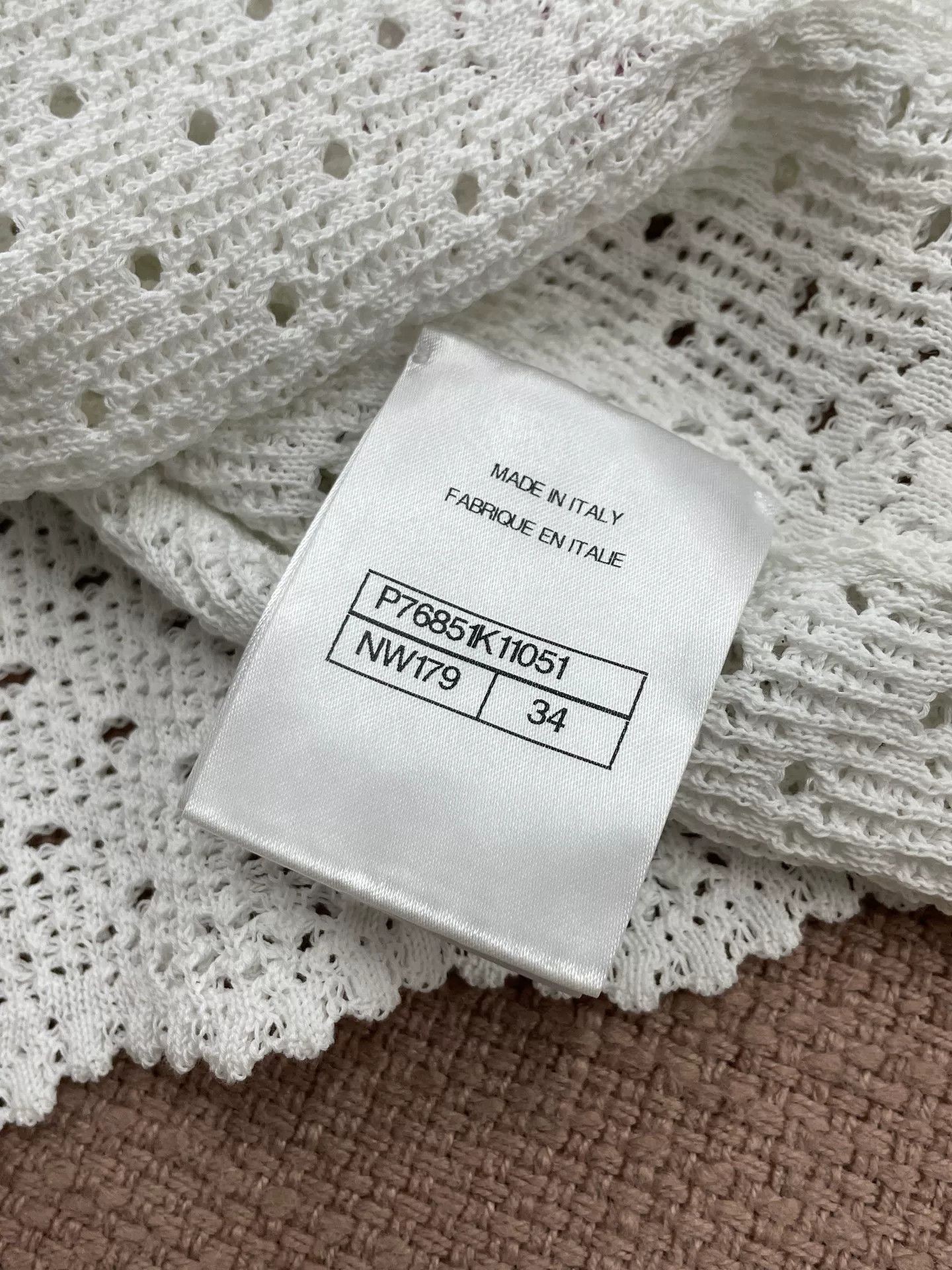 Chanel Chanel White Knit Sleeveless Top Size US XS / EU 42 / 0 - 5 Thumbnail
