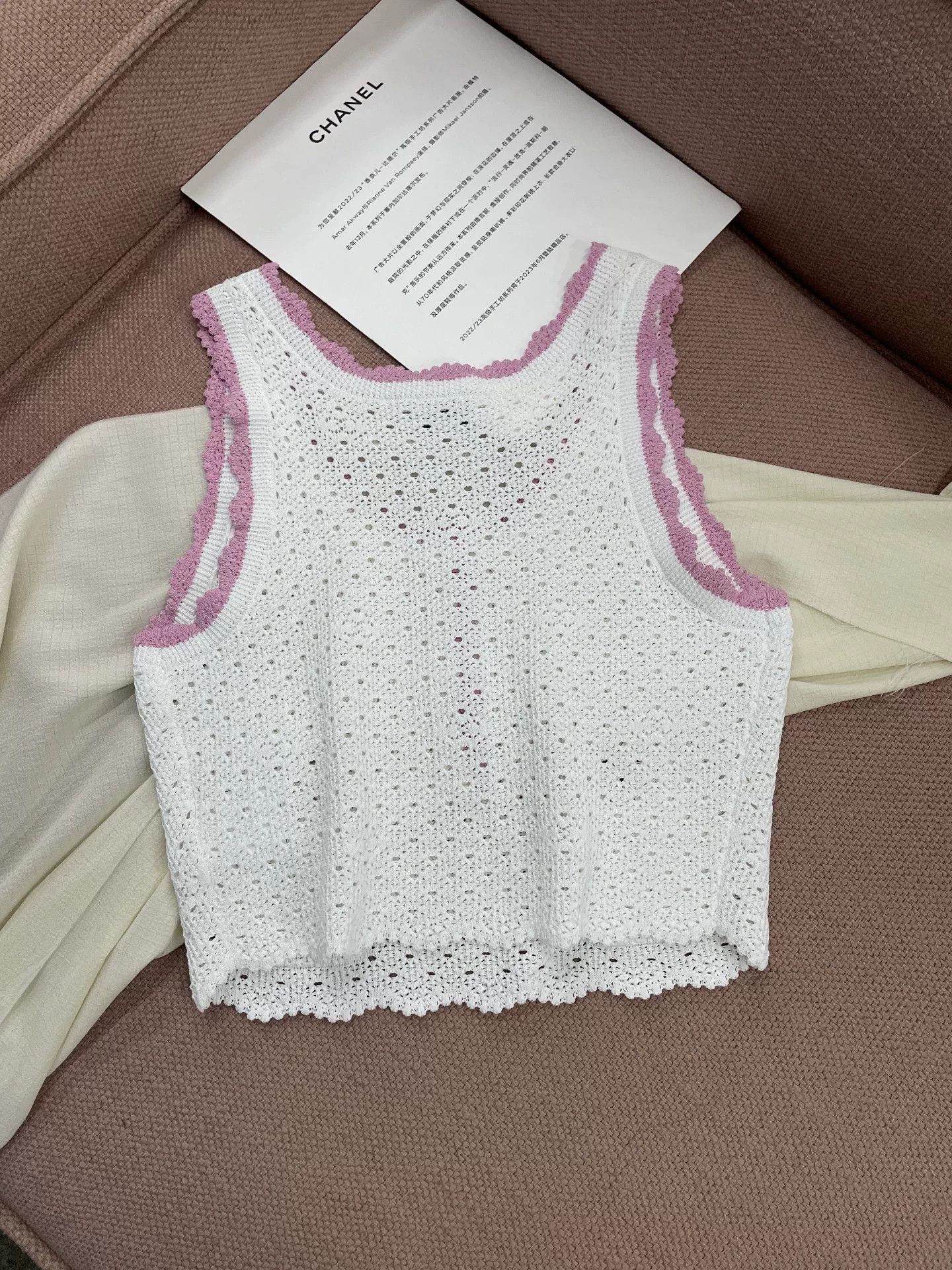 Chanel Chanel White Knit Sleeveless Top Size US XS / EU 42 / 0 - 3 Thumbnail