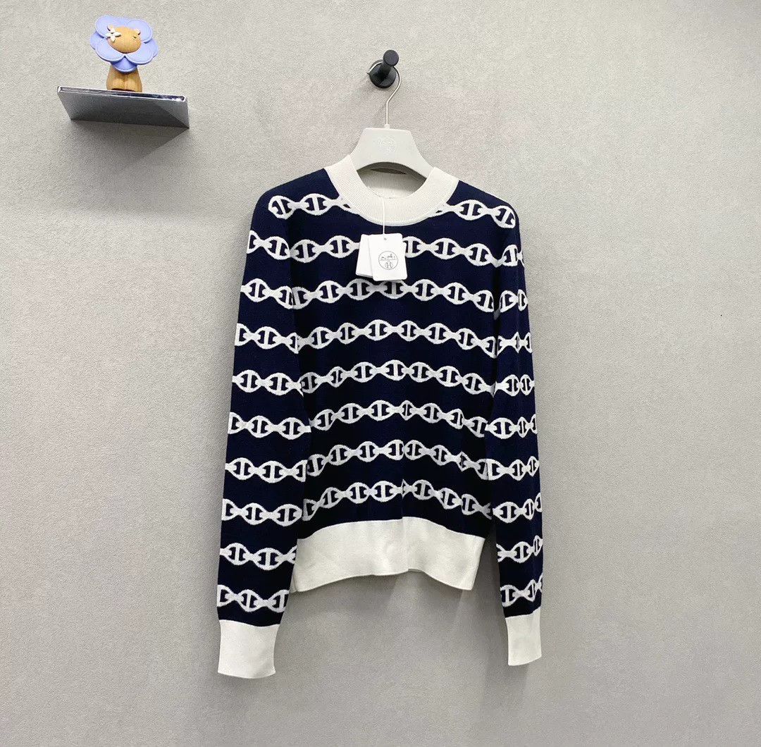 Hermes Hermes Blue Black Intarsia Crewneck Sweater Size US S / EU 44-46 / 1 - 4 Thumbnail