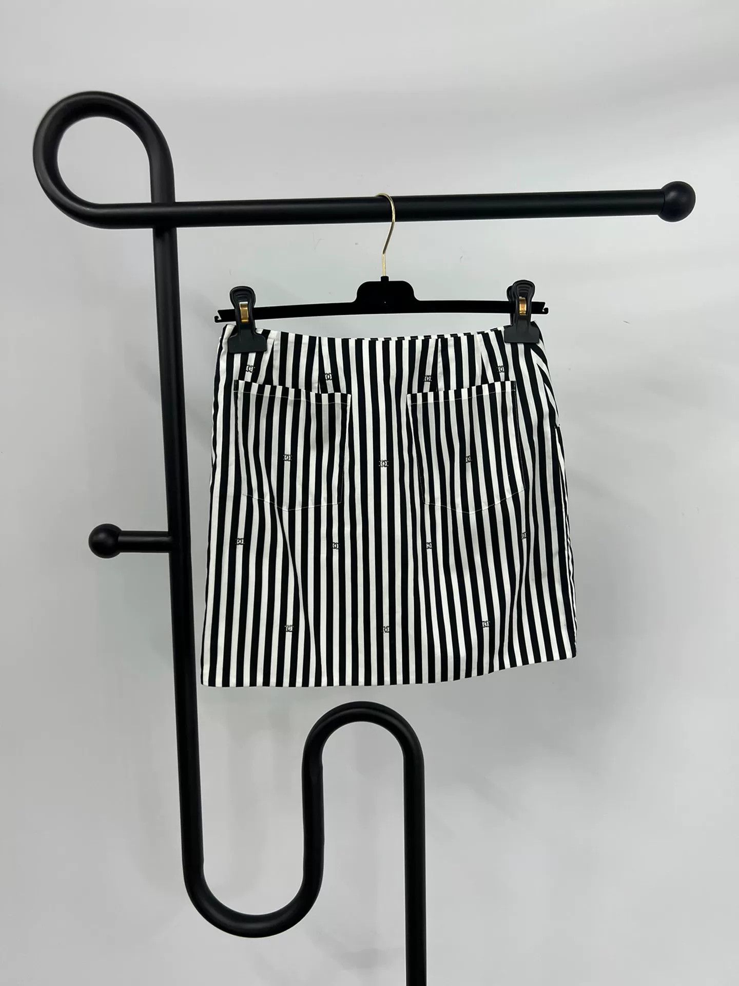 Chanel Chanel 24M Stripe CC Crystal Skirt Size US 36 / EU 52 - 2 Thumbnail