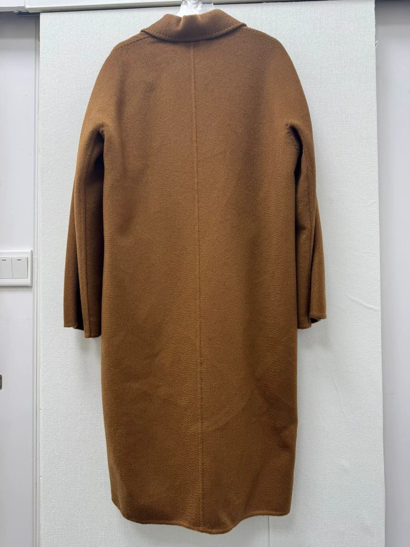 Max Mara caramel cashmere coat by maxmara Size M / US 6-8 / IT 42-44 - 9 Thumbnail